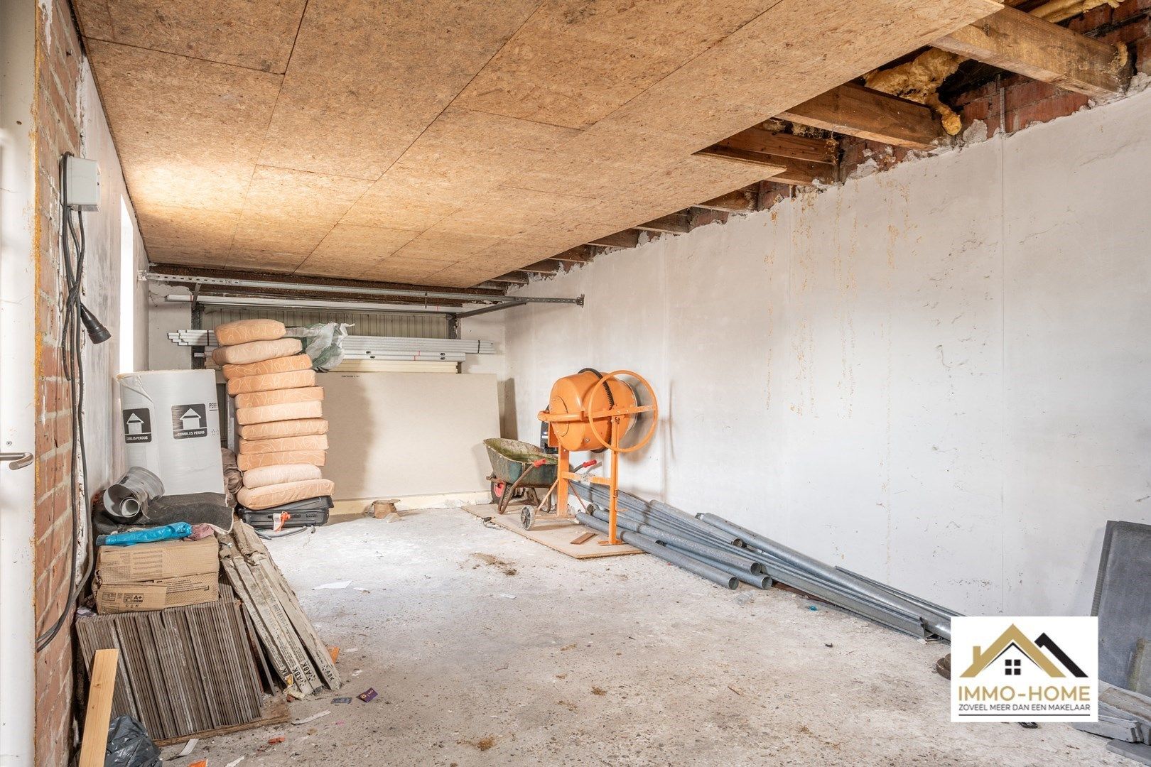 Deels gerenoveerde woning vol potentieel  foto 27