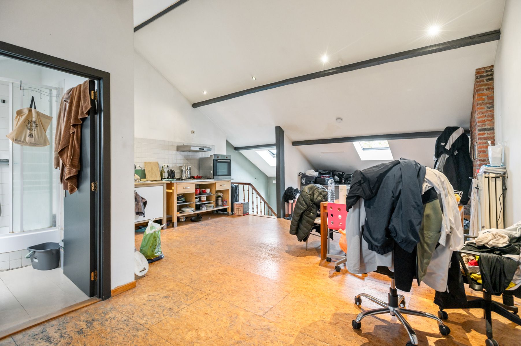 Handelshuis met tuin en stabiele huuropbrengst te koop foto 6