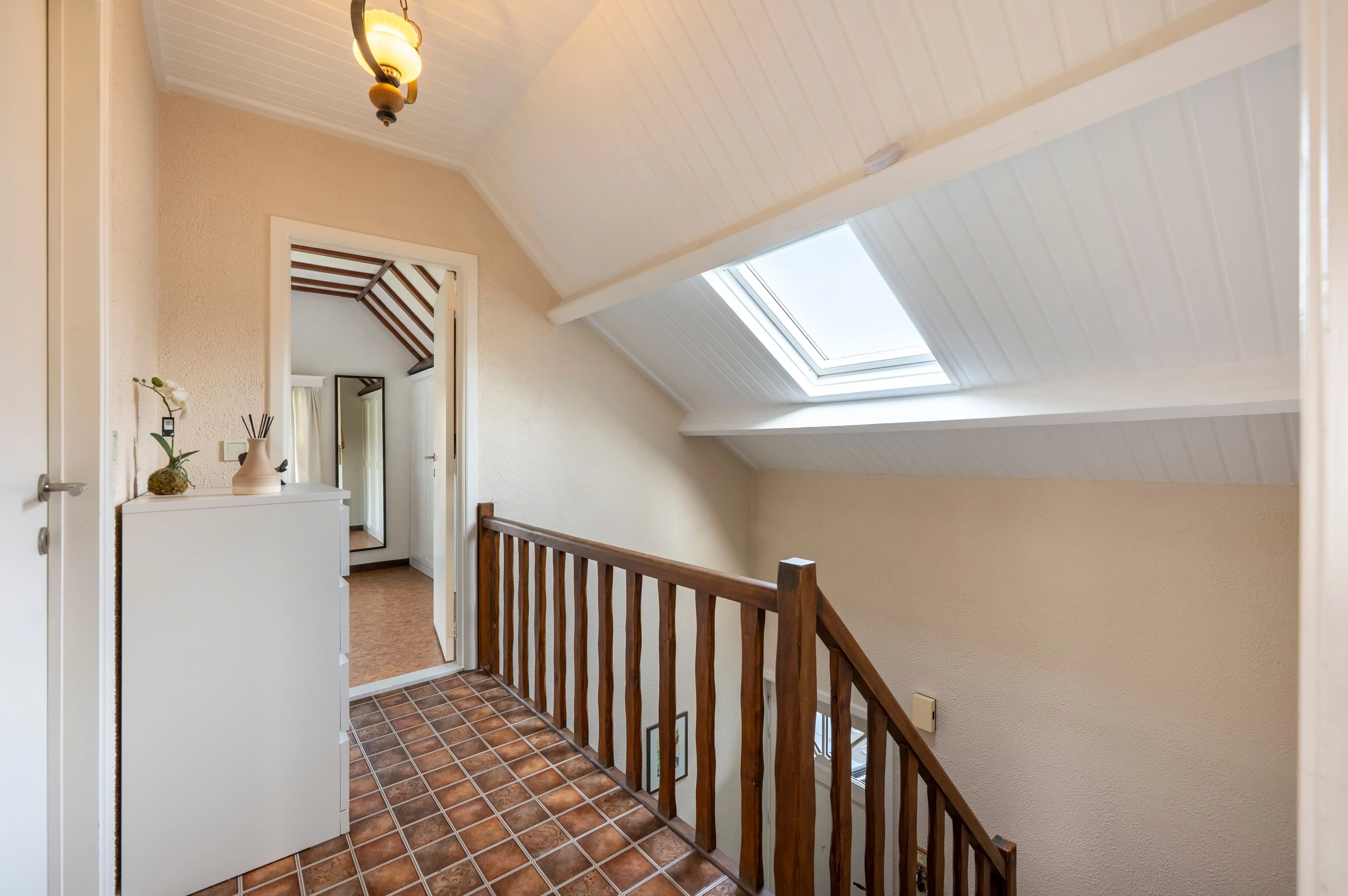 Charmant landhuis met zonnige tuin in rustige woonwijk te Ekeren! foto 12