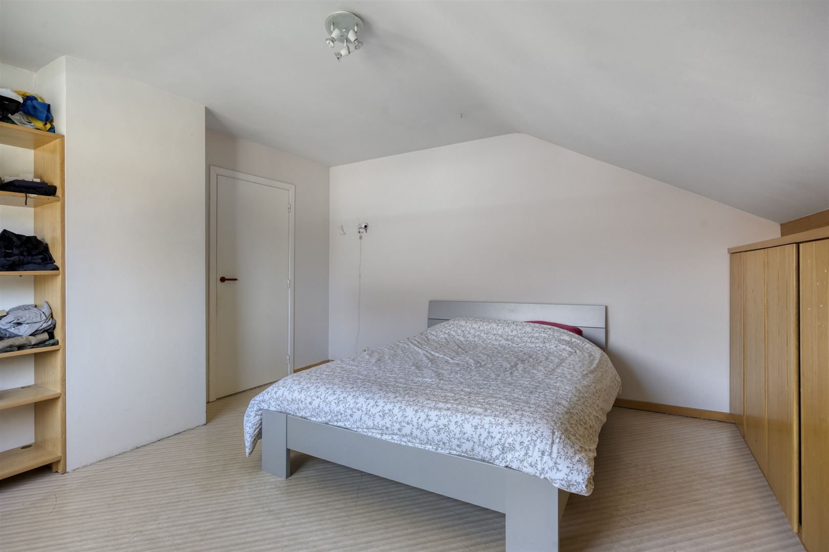 TE KOOP: Instapklare woning met 4 slaapkamers te Heusden! foto 8