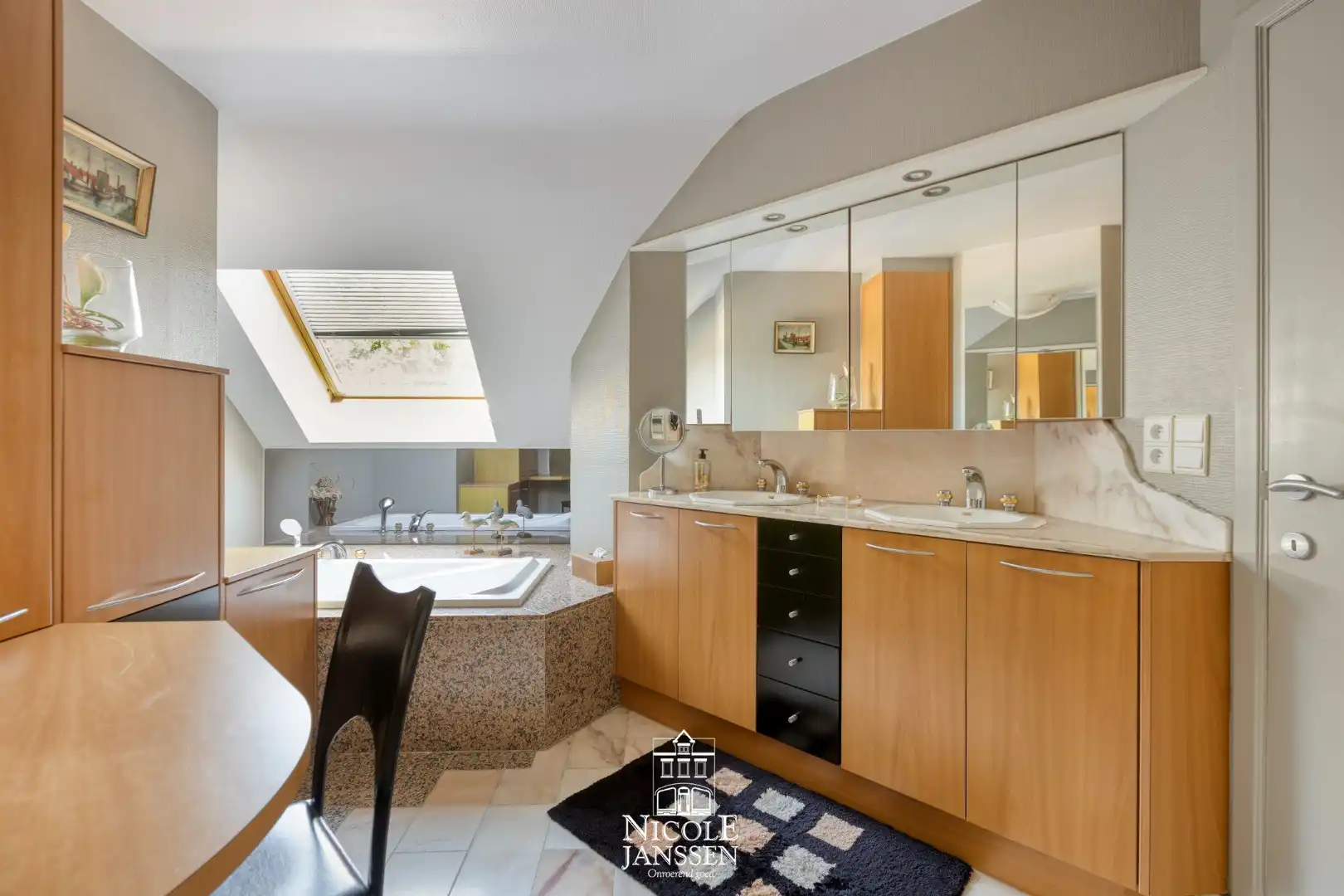 Stijlvolle woning  foto 25