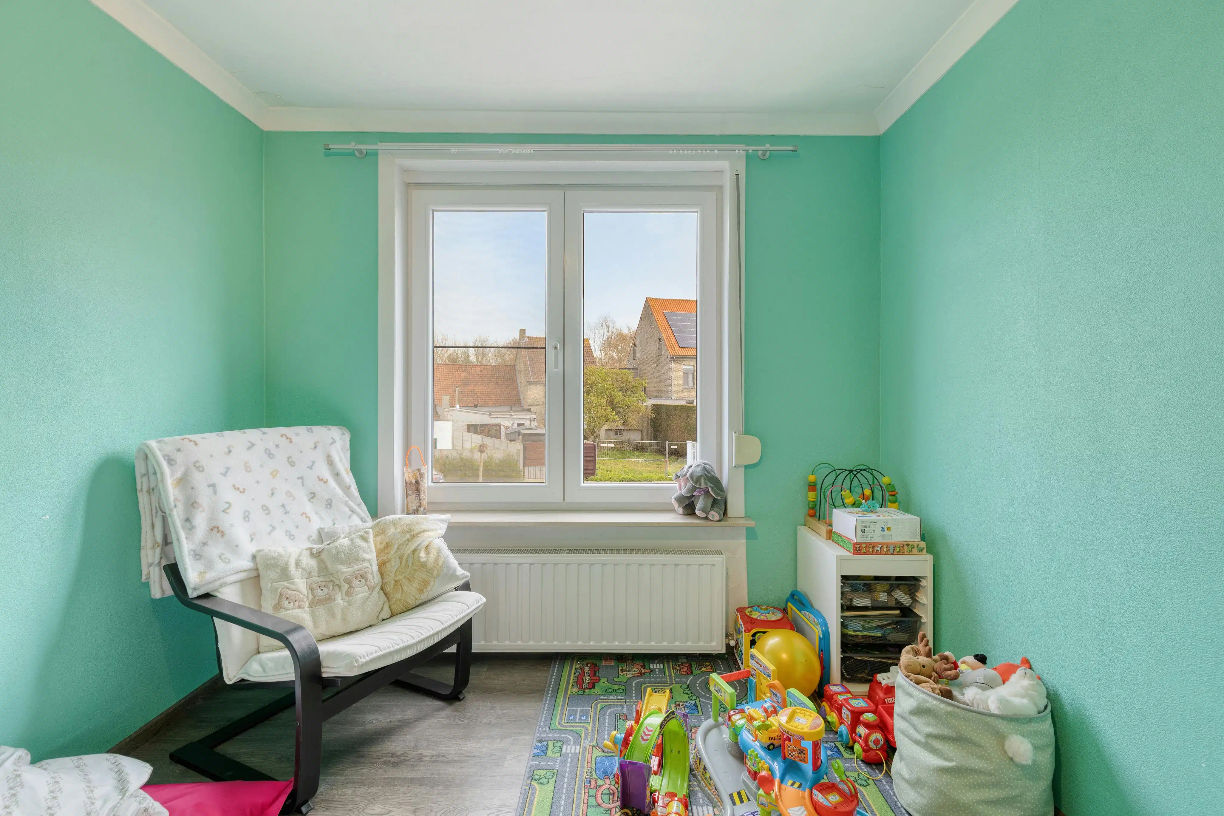 Gerenoveerde woning met 4 slaapkamers, tuin en garage. foto 18