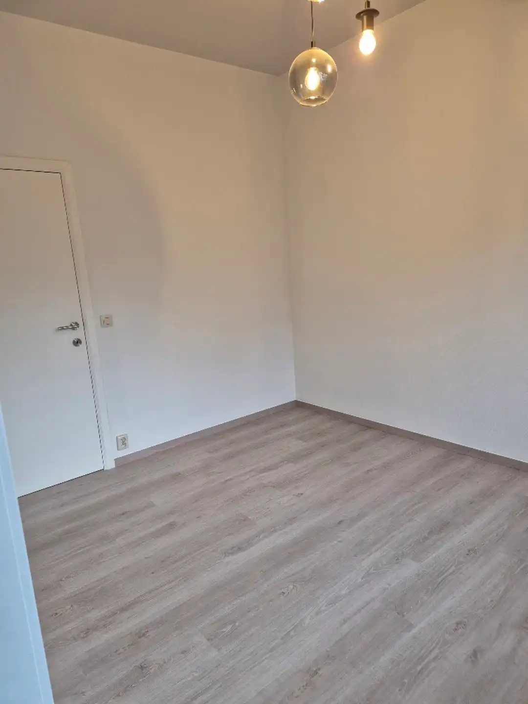 AFFLIGEM - Bureauruimte foto 3