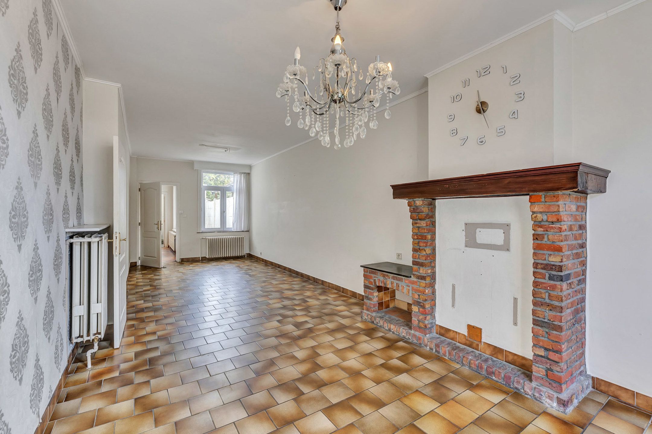 Op te frissen woning met tuin in Ternat! foto 2