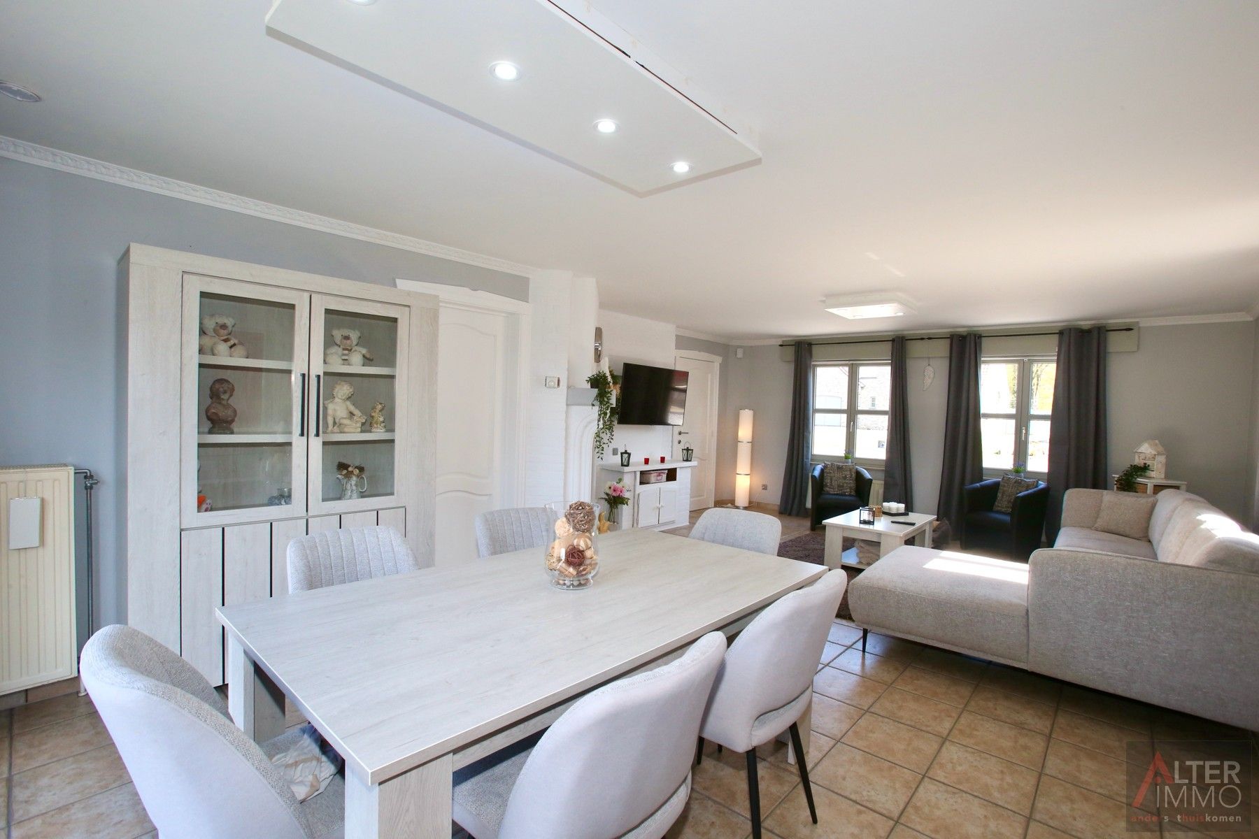 Stijlvolle, goed onderhouden woning met 3 slaapkamers op 9a 50ca te Zolder-Boekt. foto 5