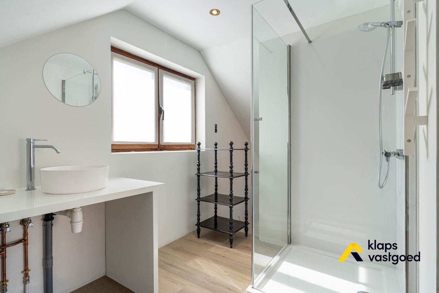 Exclusieve vakwerkhoeve op schitterend perceel van 33 are. foto 32