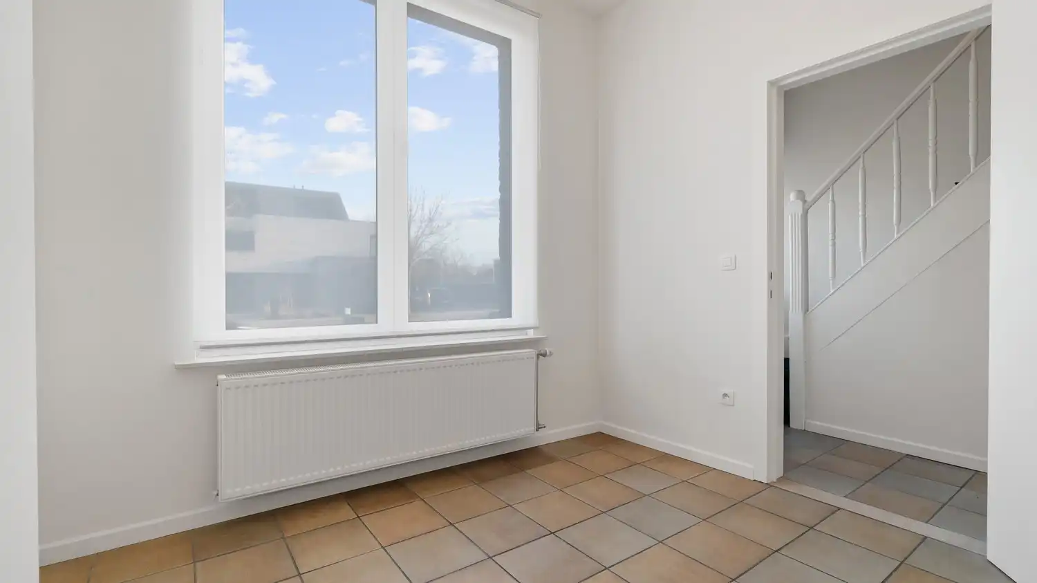 Volledig gerenoveerde woning met 3 slaapkamers en tuin. foto 7