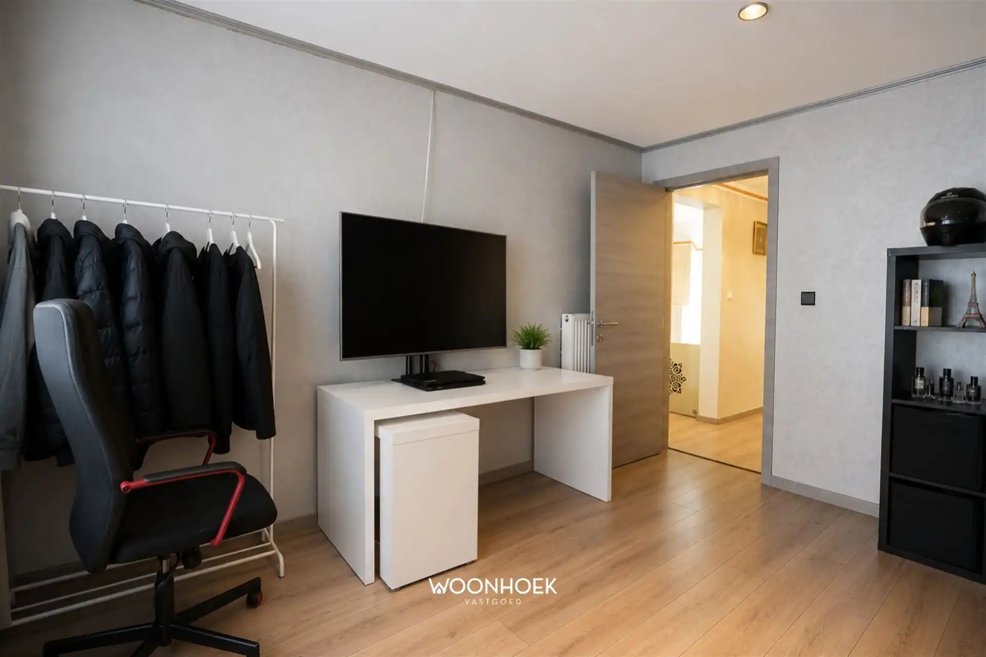 Verrassend ruime woning met 4 slaapkamers en 2 badkamers foto 10
