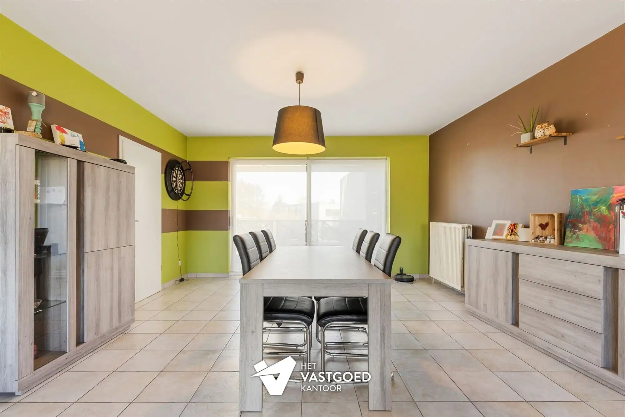 ZEER RUIM EN LICHTRIJK DUPLEX APPARTEMENT (149M²) MET 2 SLAAPKAMERS EN LEUKE VERANDA MET 2 TERRASSEN TE LAAKDAL foto 7