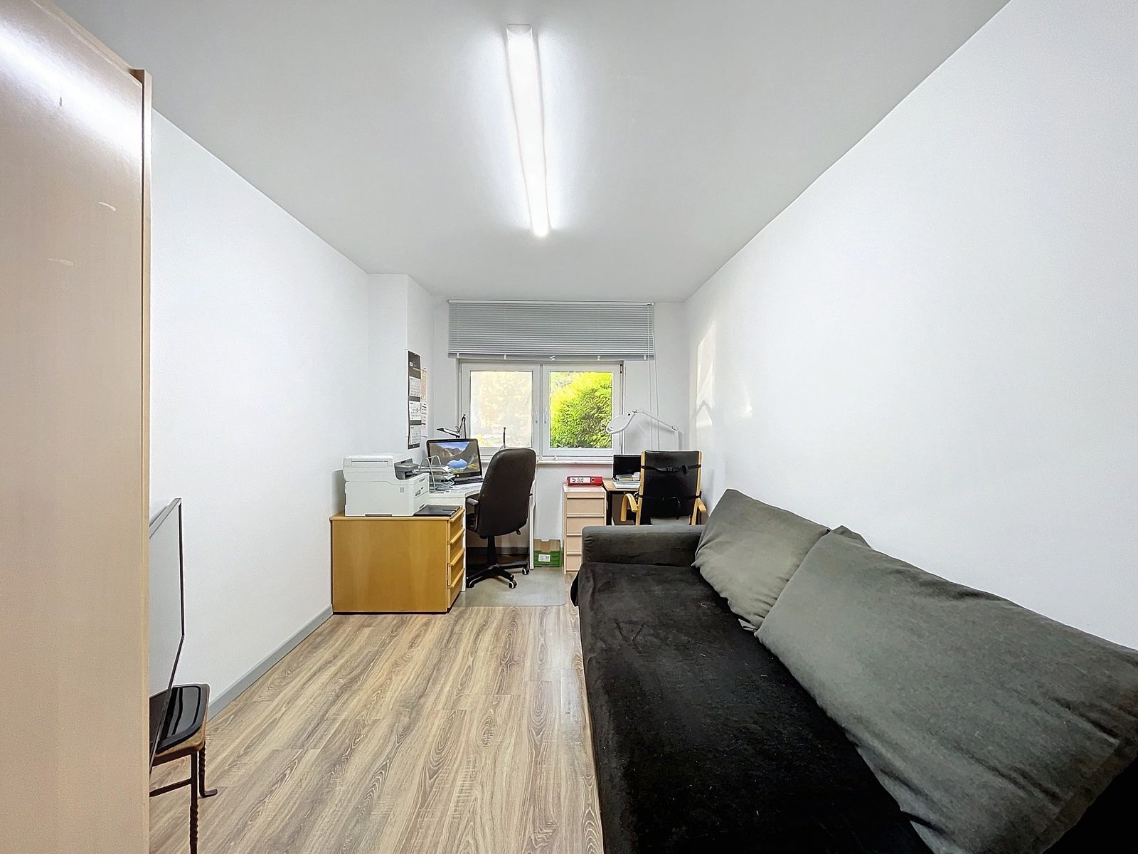 Ruime gezinswoning (4slpk) met tuin in landelijke omgeving. foto 13