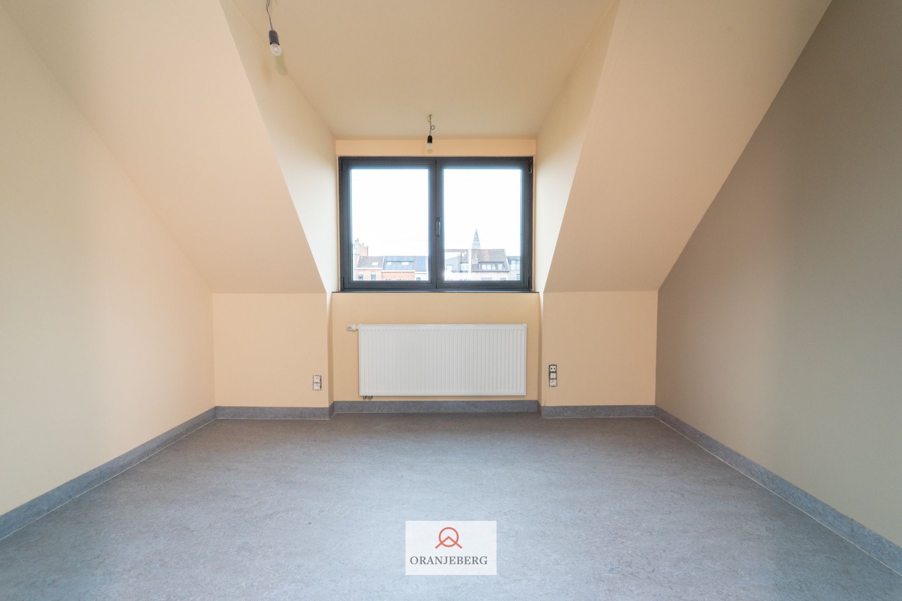 Woning met mogelijkheid tot 4 slaapkamers vlakbij station Gent-Sint-Pieters foto 3