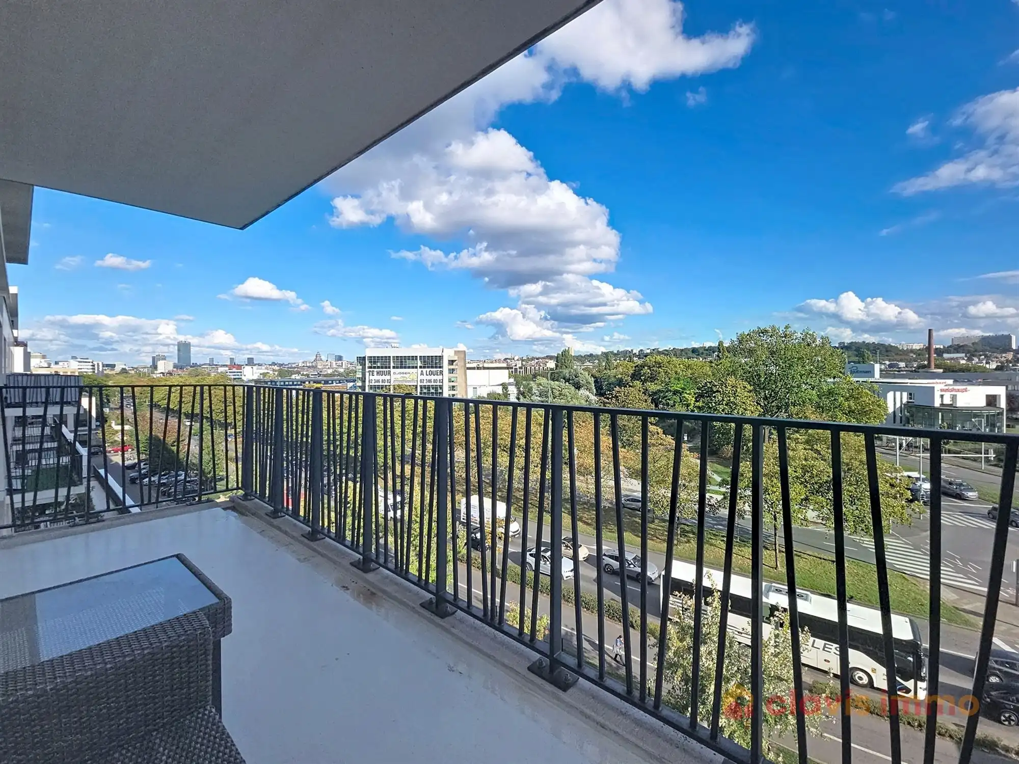 Appartement met terras en parking foto 8