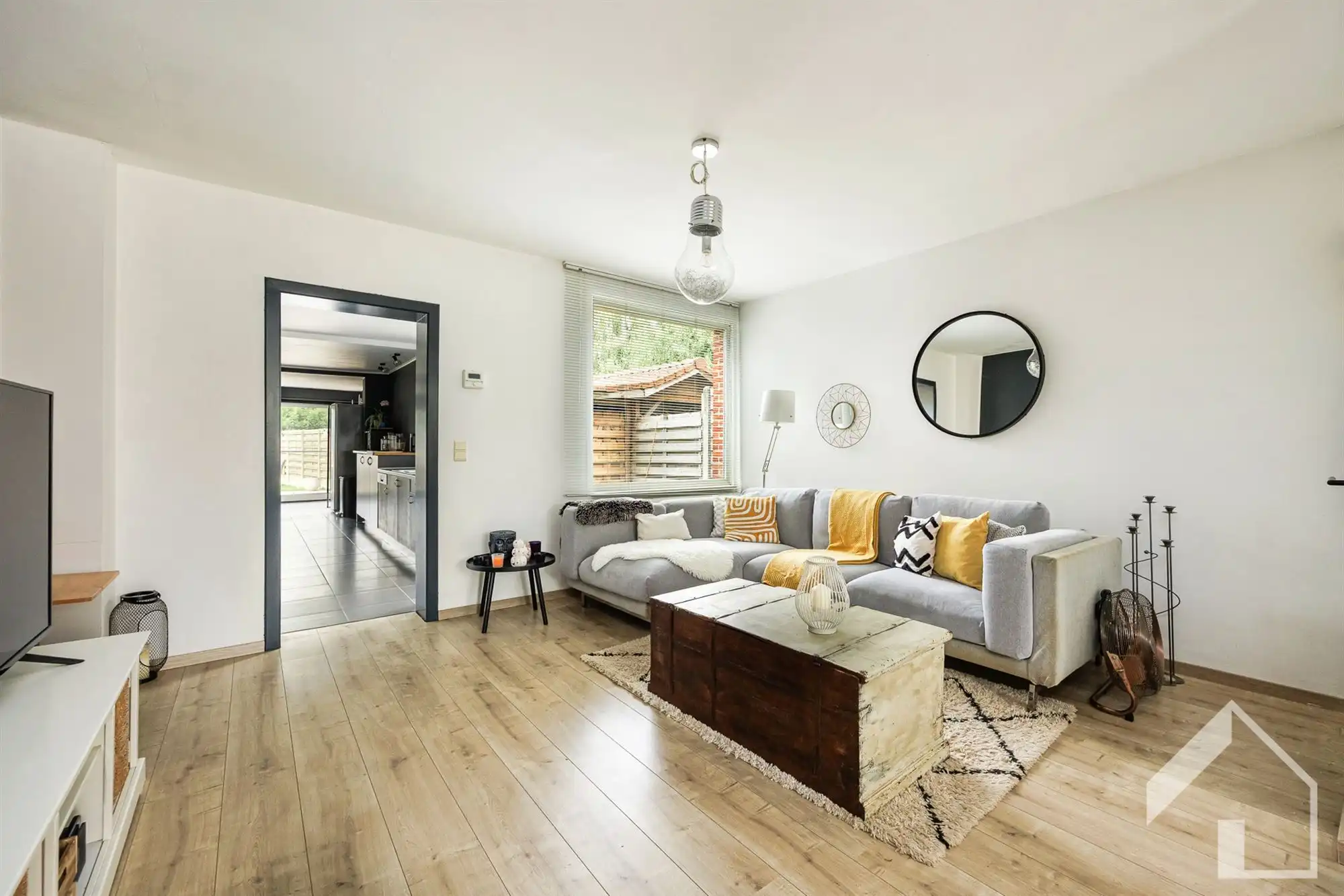 Instapklare rijwoning met gezellige tuin! foto 2