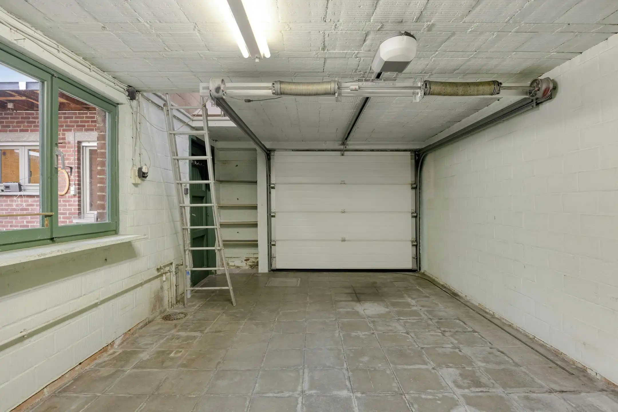 Solide gezinswoning met grote tuin te koop in Oudenaarde foto 18