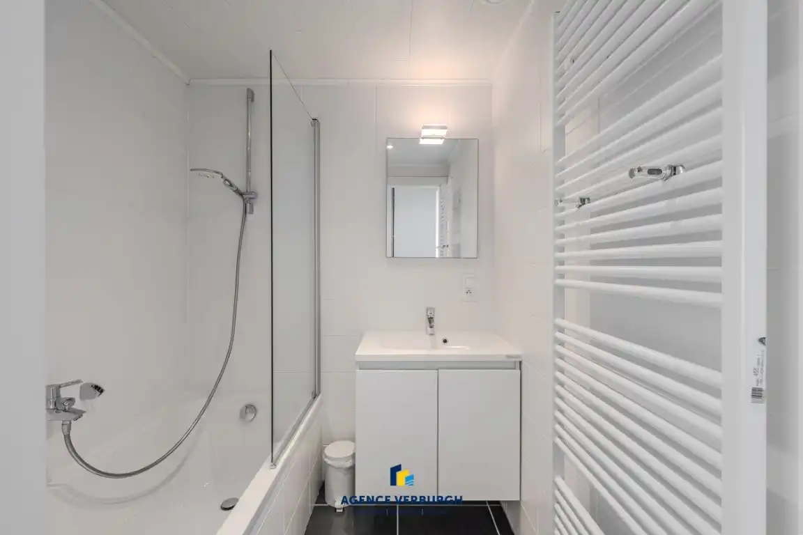 Lichtrijk 1-slpk appartement nabij de Grote Markt foto 12