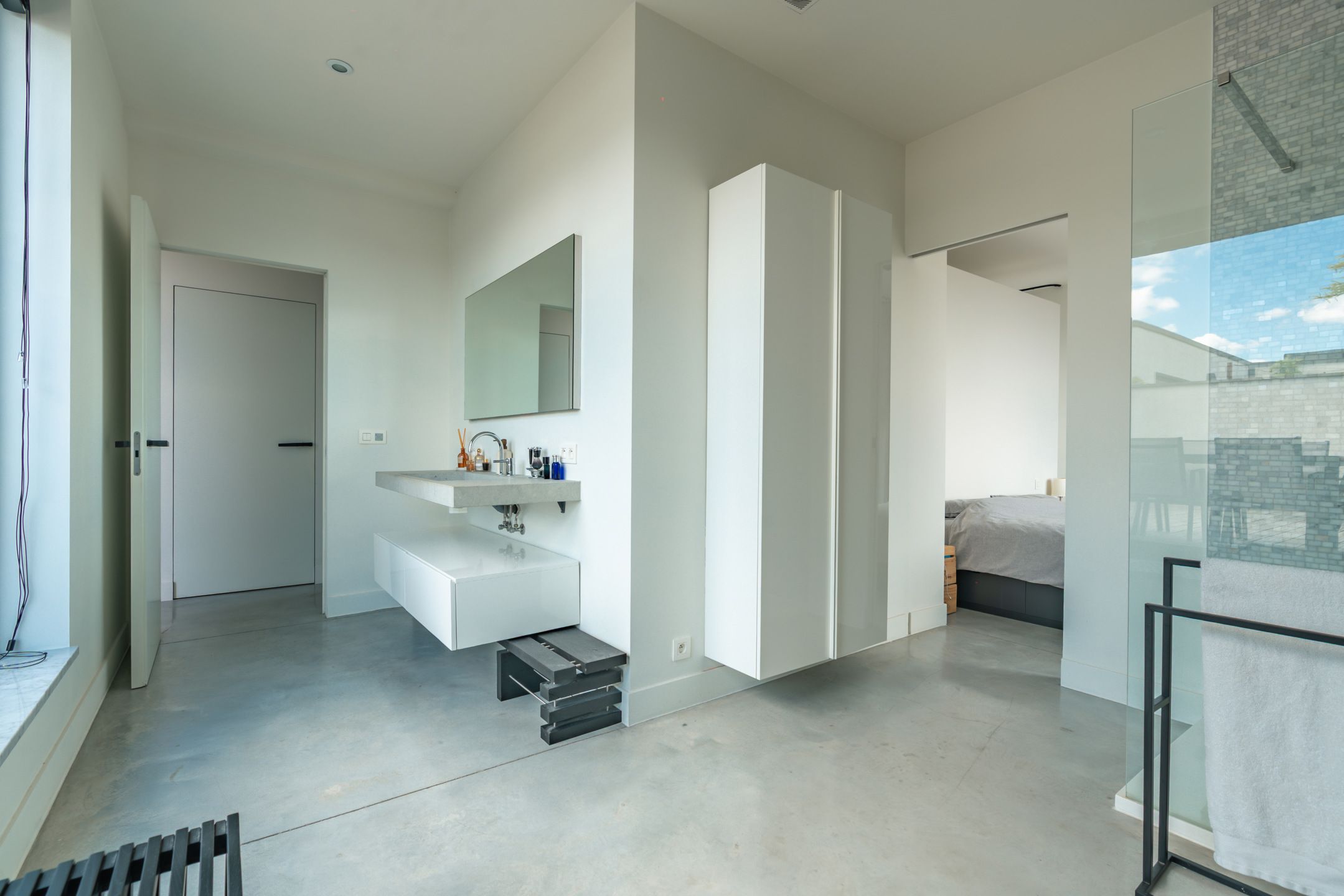 Luxe penthouse met zonneterras (40m²) in de begeerde Markgravewijk – instapklaar, lichtrijk en energiezuinig foto 12