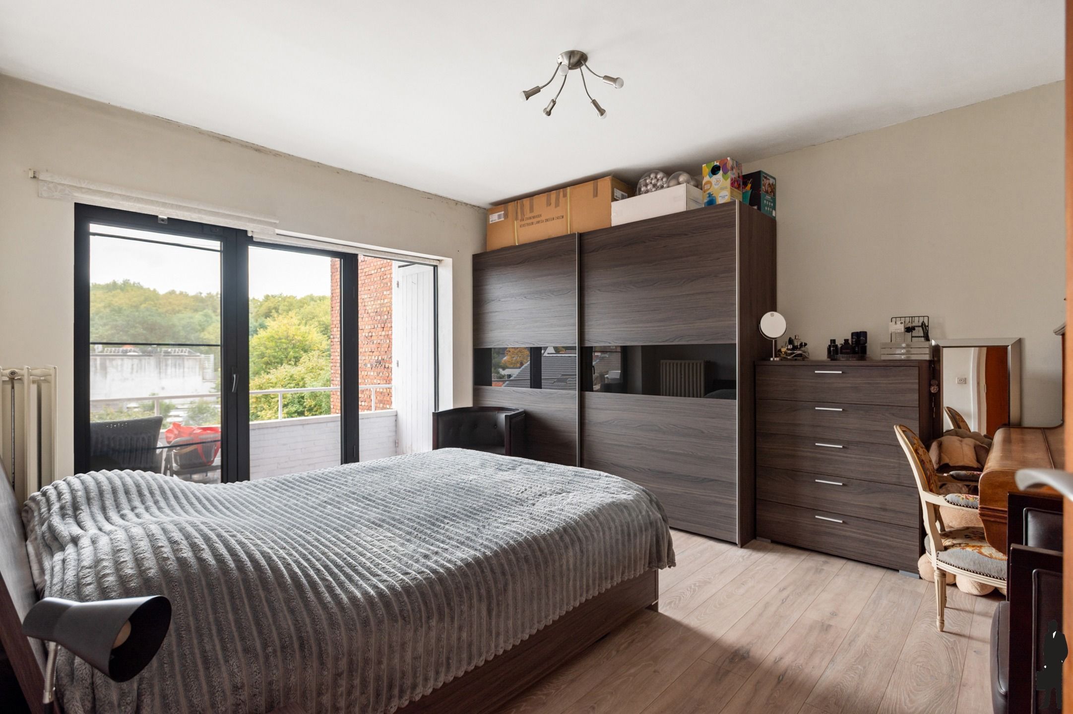 Lichtrijk appartement op toplocatie in Deurne! foto 8