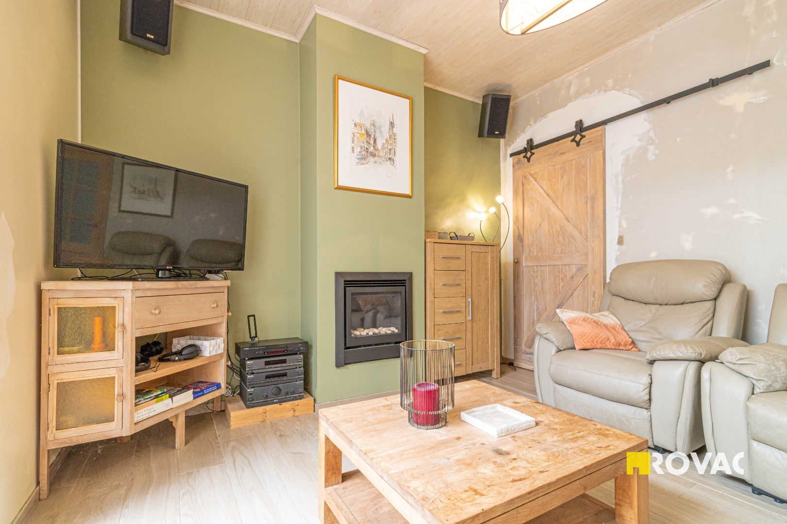 Zeer leuke rijwoning met prachtige stadstuin in centrum Izegem foto 10