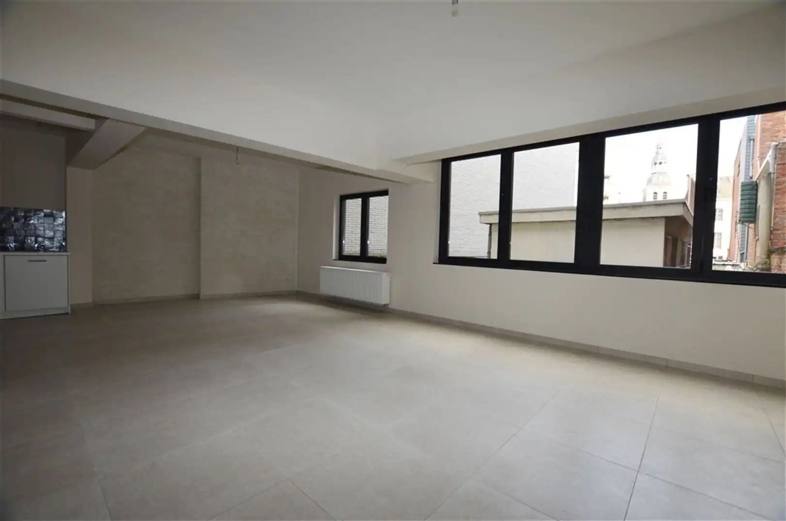 Gerenoveerd appartement in hartje Hasselt foto 3