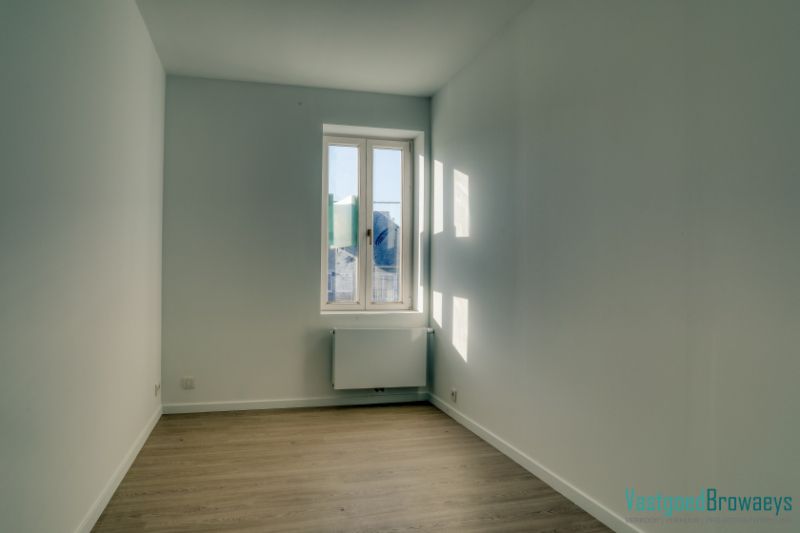 Gerenoveerde starterswoning voorzien van alle comfort, ook ideaal als investering! foto 13