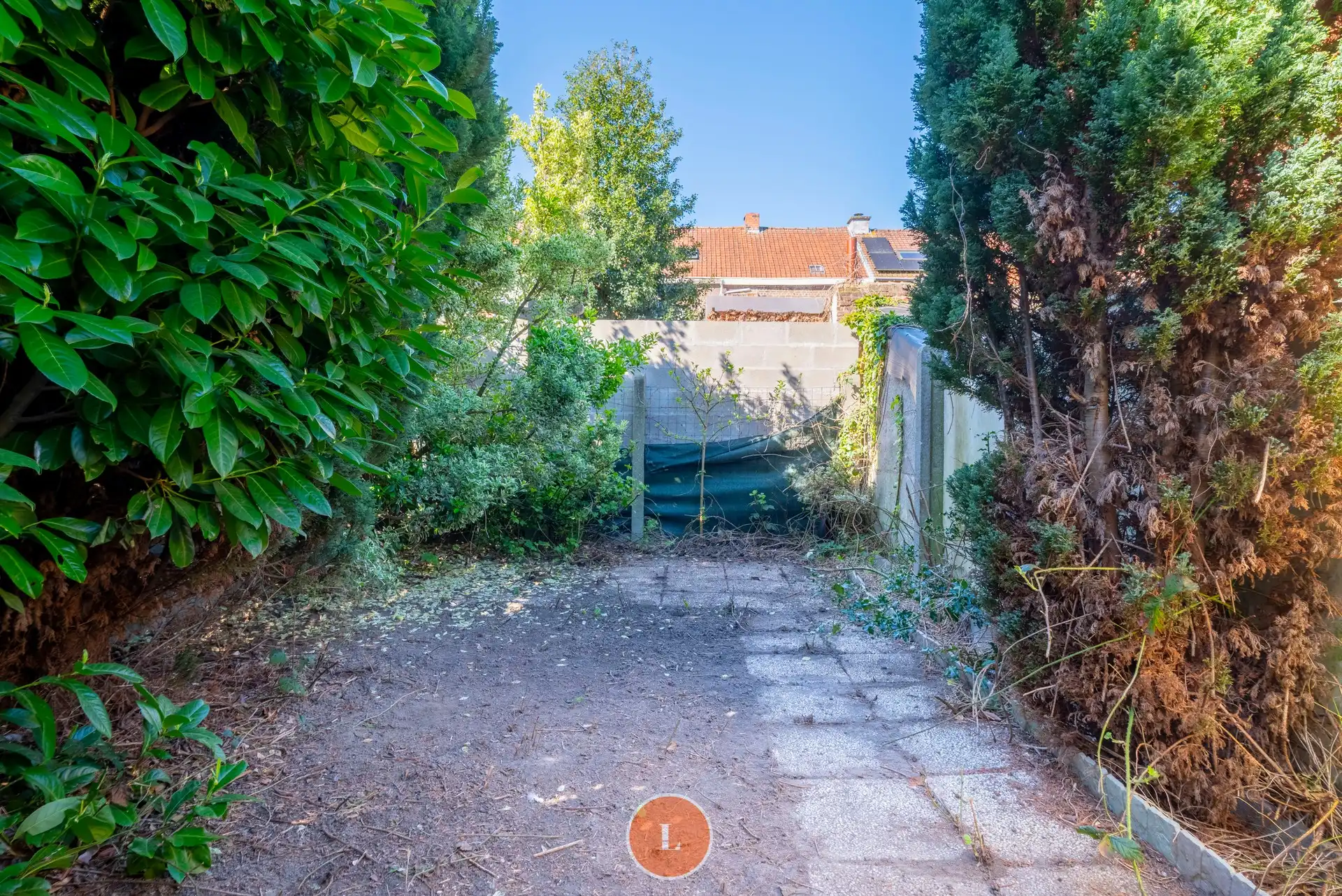 Op te frissen stadswoning met 2 slaapkamers, ruime zolder en gezellige stadstuin. foto 11