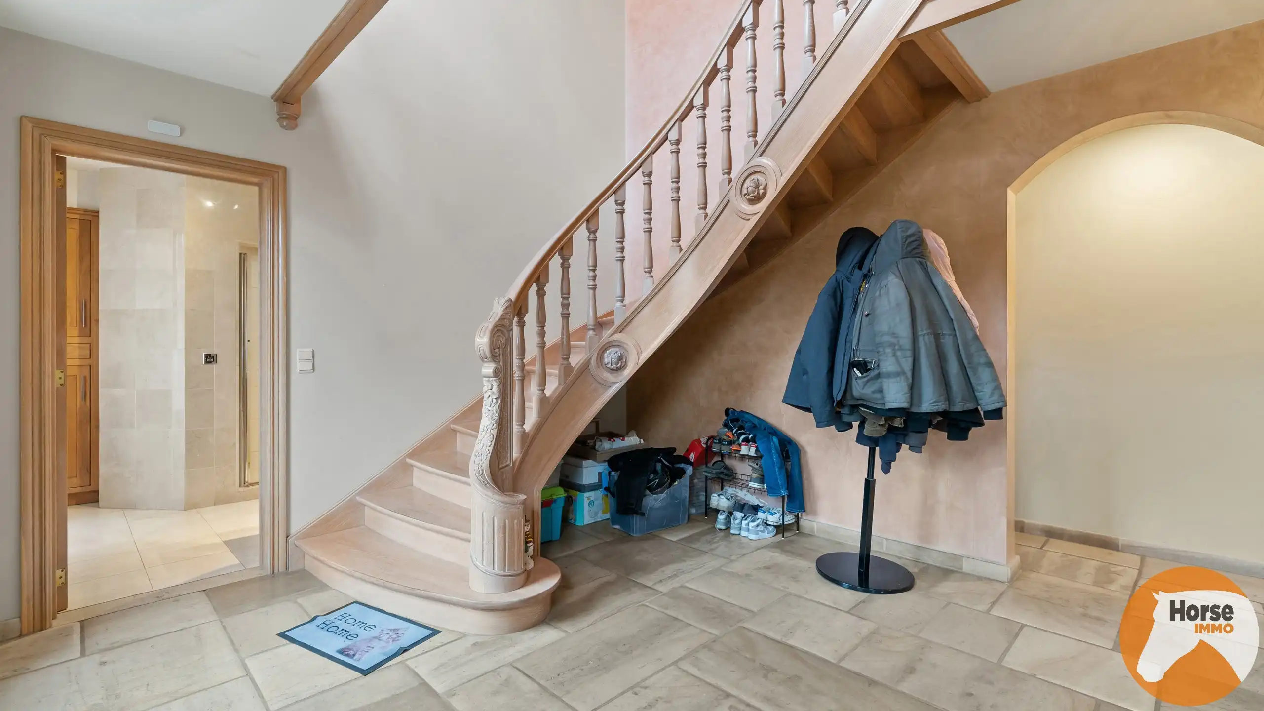 TOLLEMBEEK - Prachtige woning met 3 loodsen op 4,26ha. foto 11