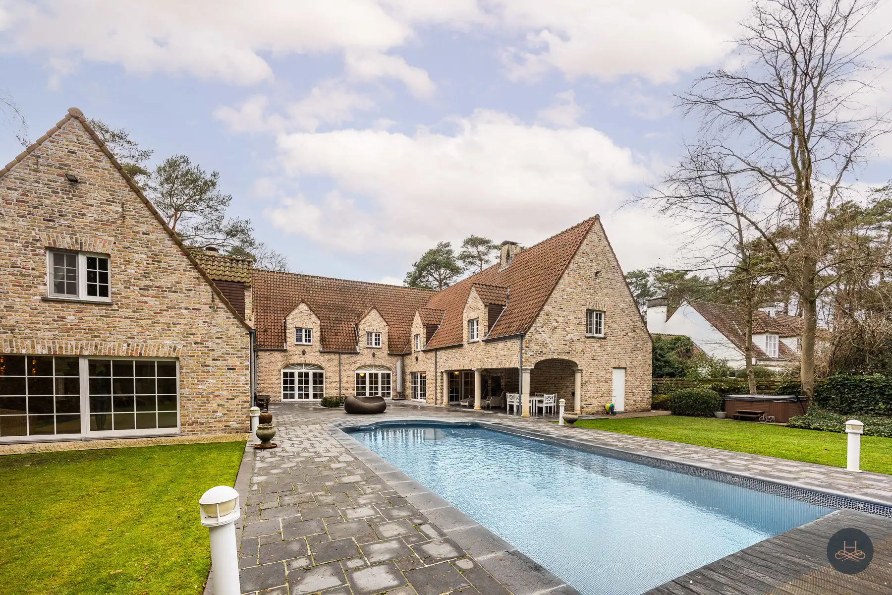 Exclusieve villa met binnenzwembad foto 27