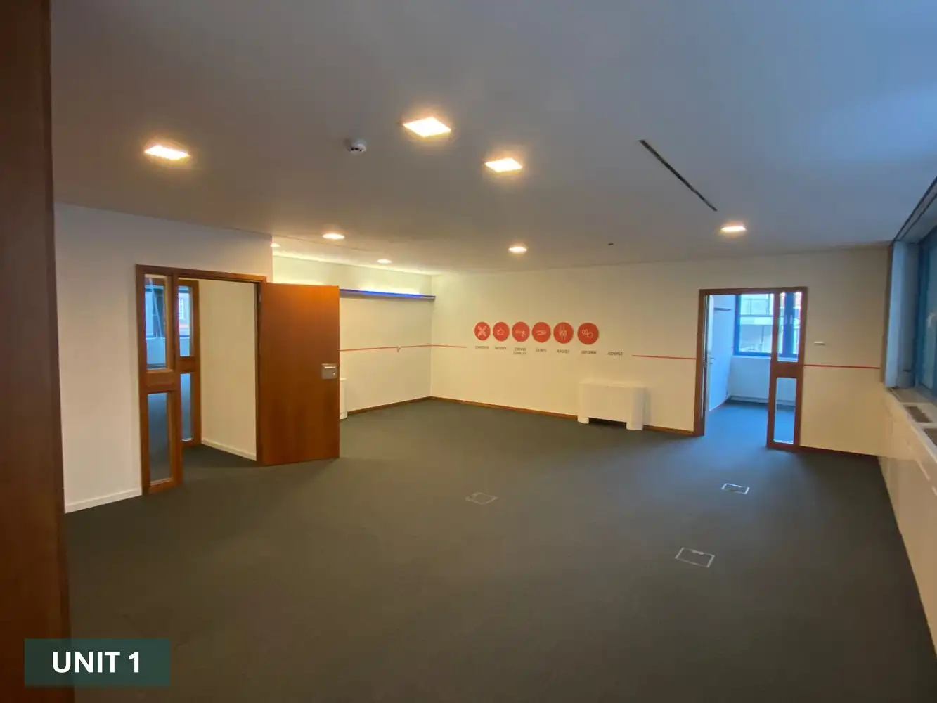 603m² kantoor foto 3