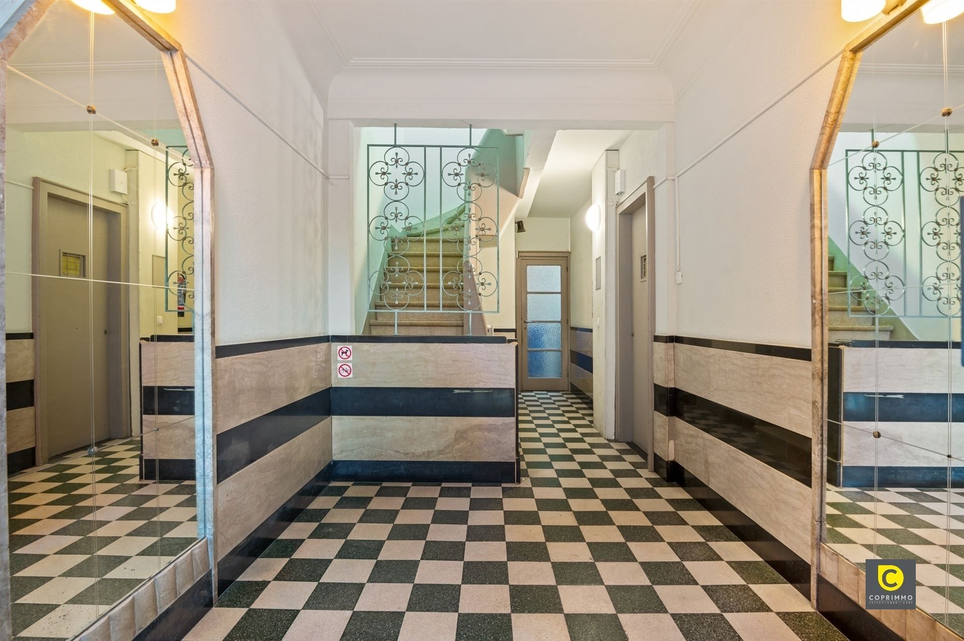 Instapklare studio in art-deco gebouw  foto 10