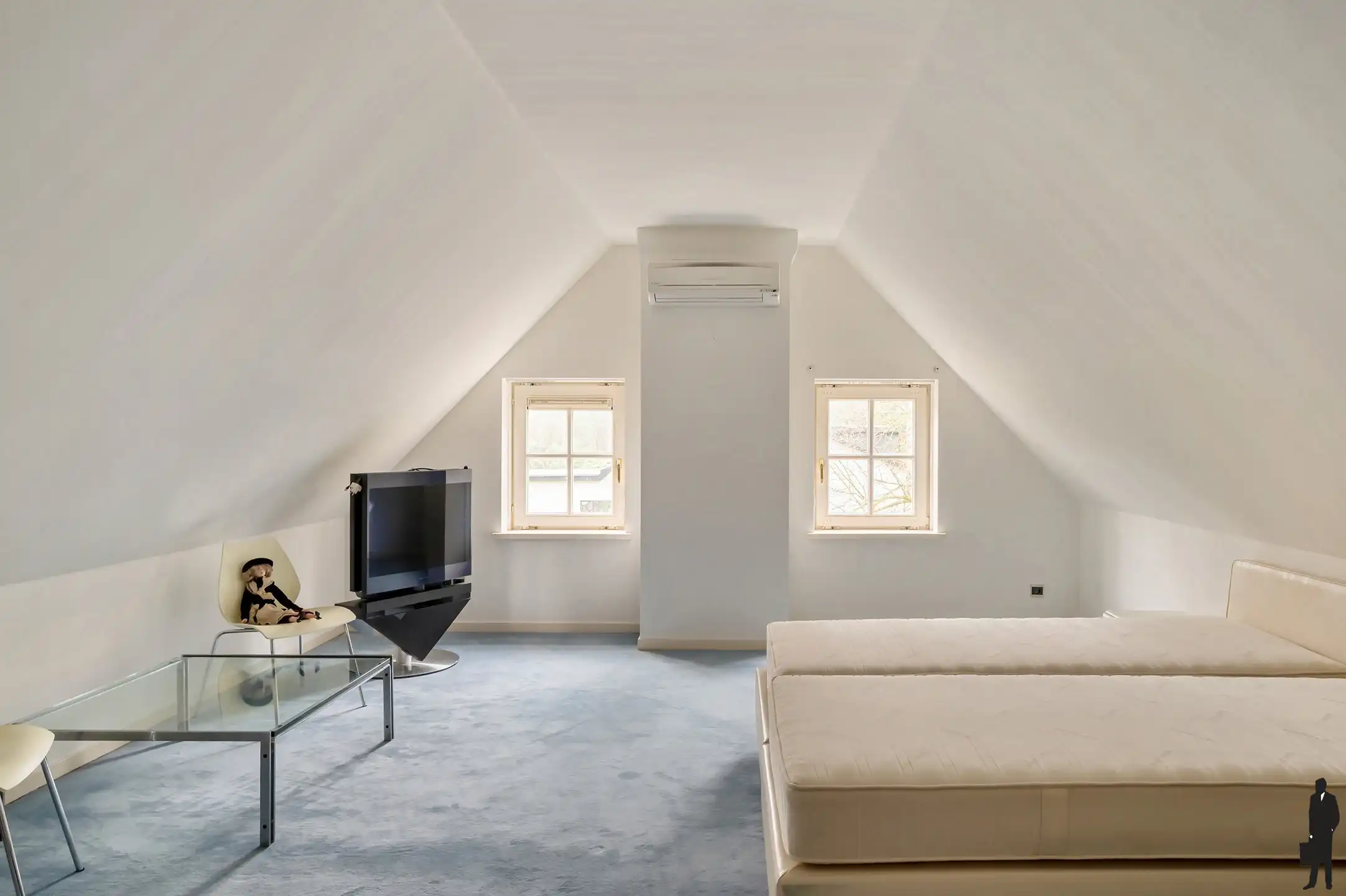 Op absolute toplocatie gelegen villa! foto 21