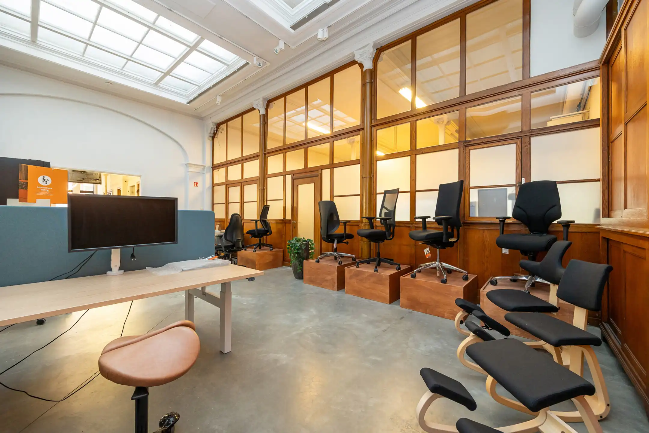 Flagship kantoor/showroom van 150 m² in iconisch gebouw foto 15