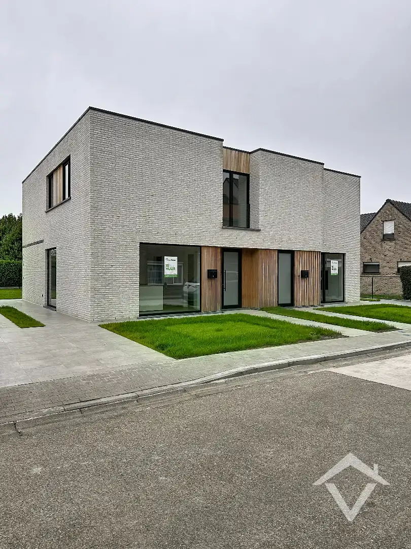Nieuwbouwwoning met 3 slaapkamers in centrum Koekelare  foto 2