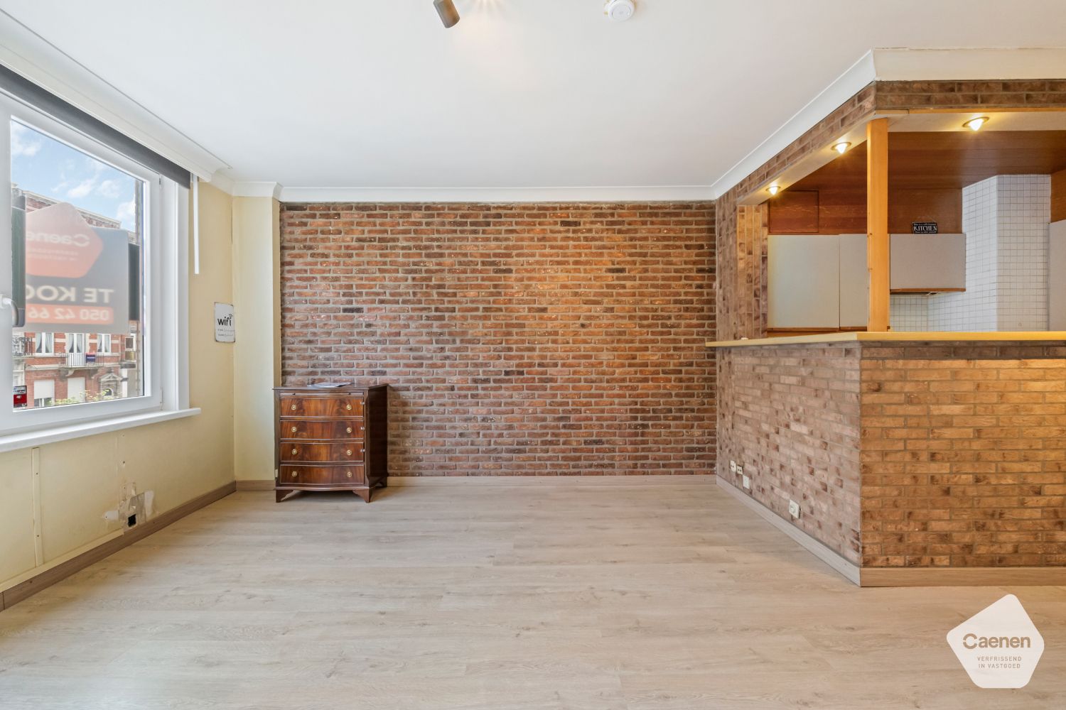 Te renoveren twee slaapkamer appartement vlakbij het strand foto 4