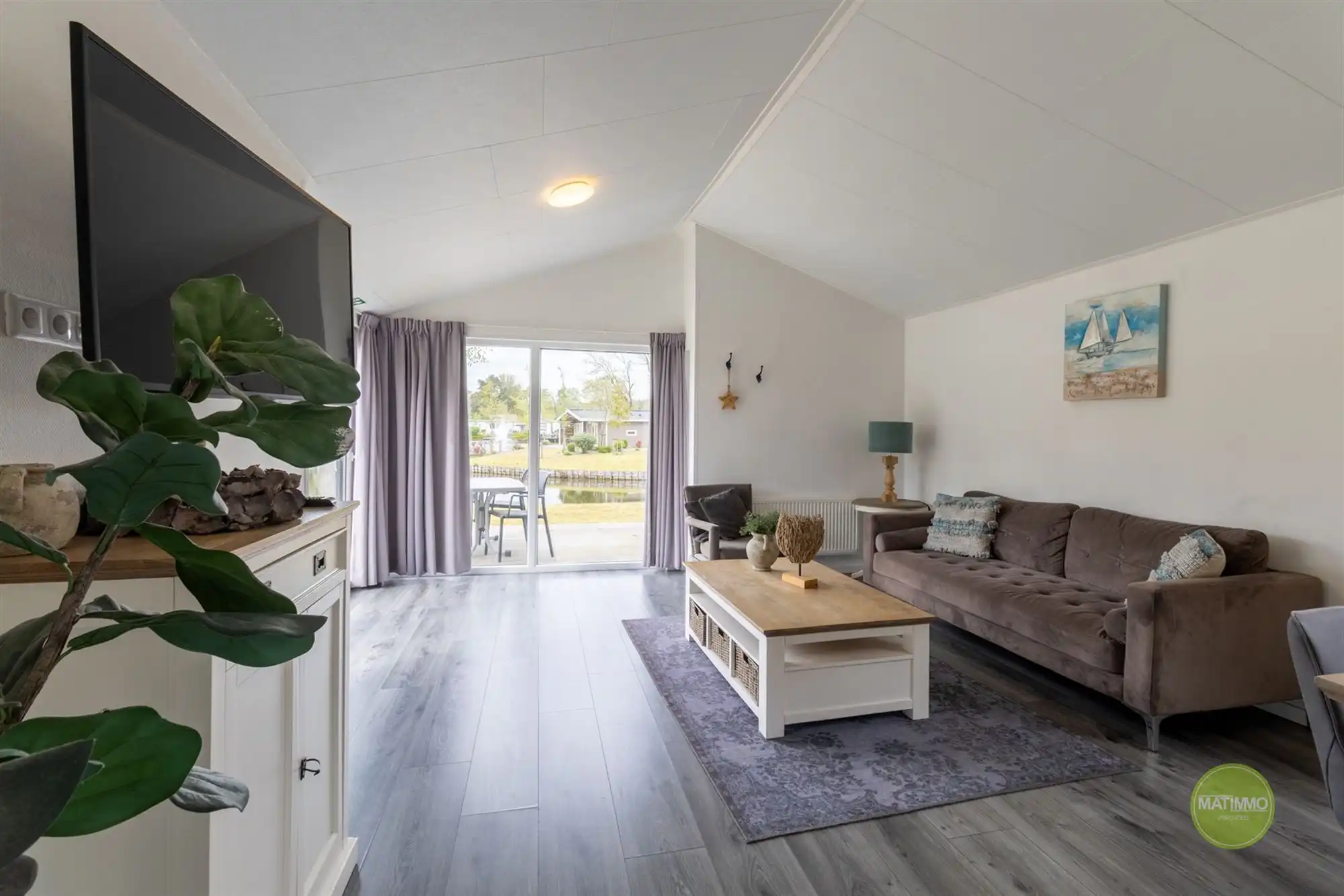 Gezellige vakantiewoning aan het water in EuroParcs Mol foto 3