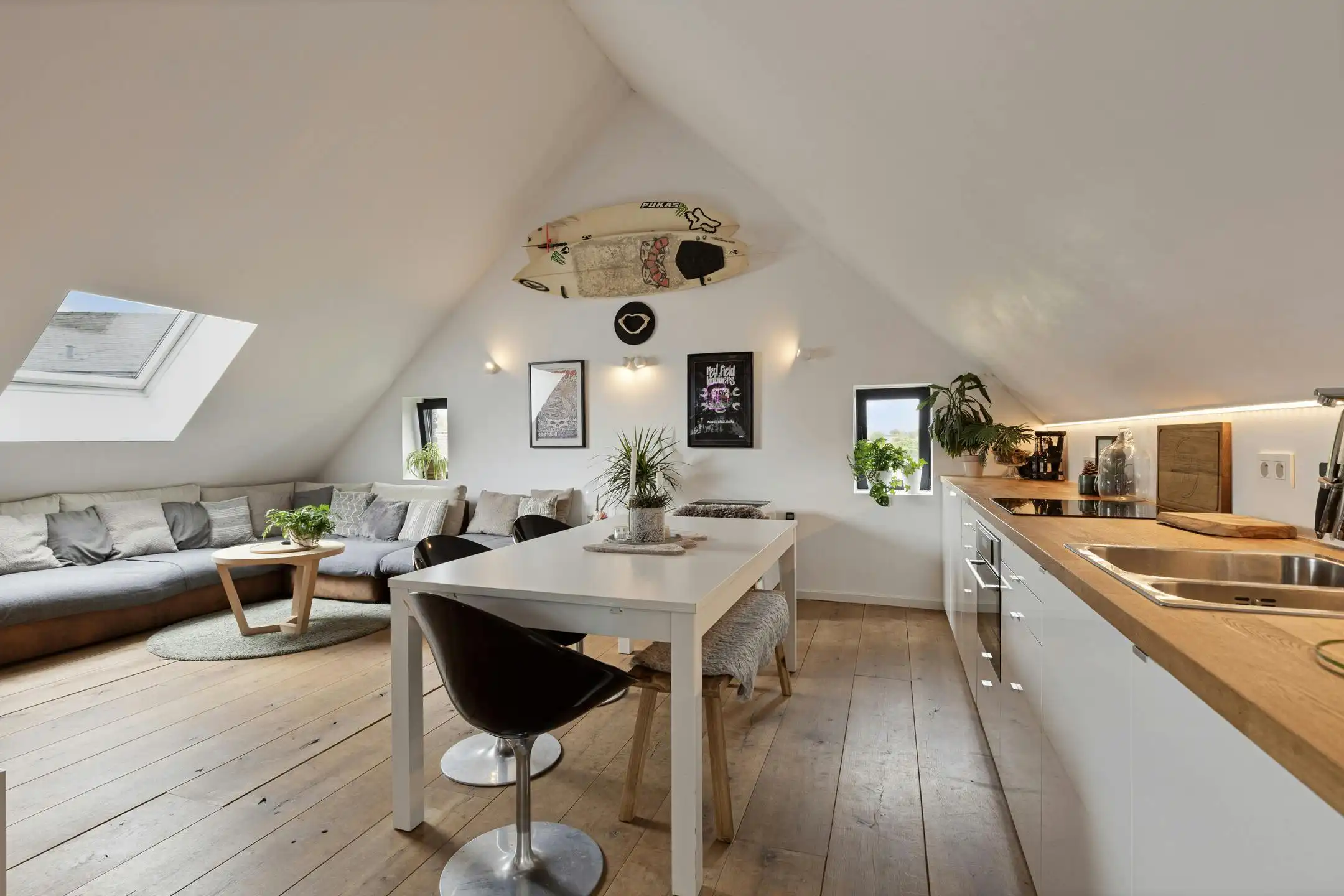 Instapklare langgevelhoeve met ruimte voor vrij beroep te koop in Rotem foto 12