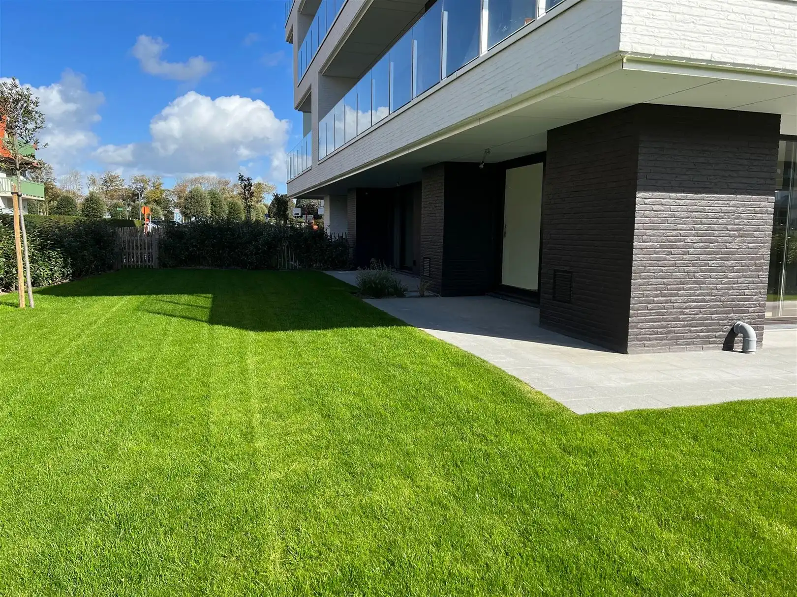 quasi nieuw topappartement met 2 slaapkamers foto 2