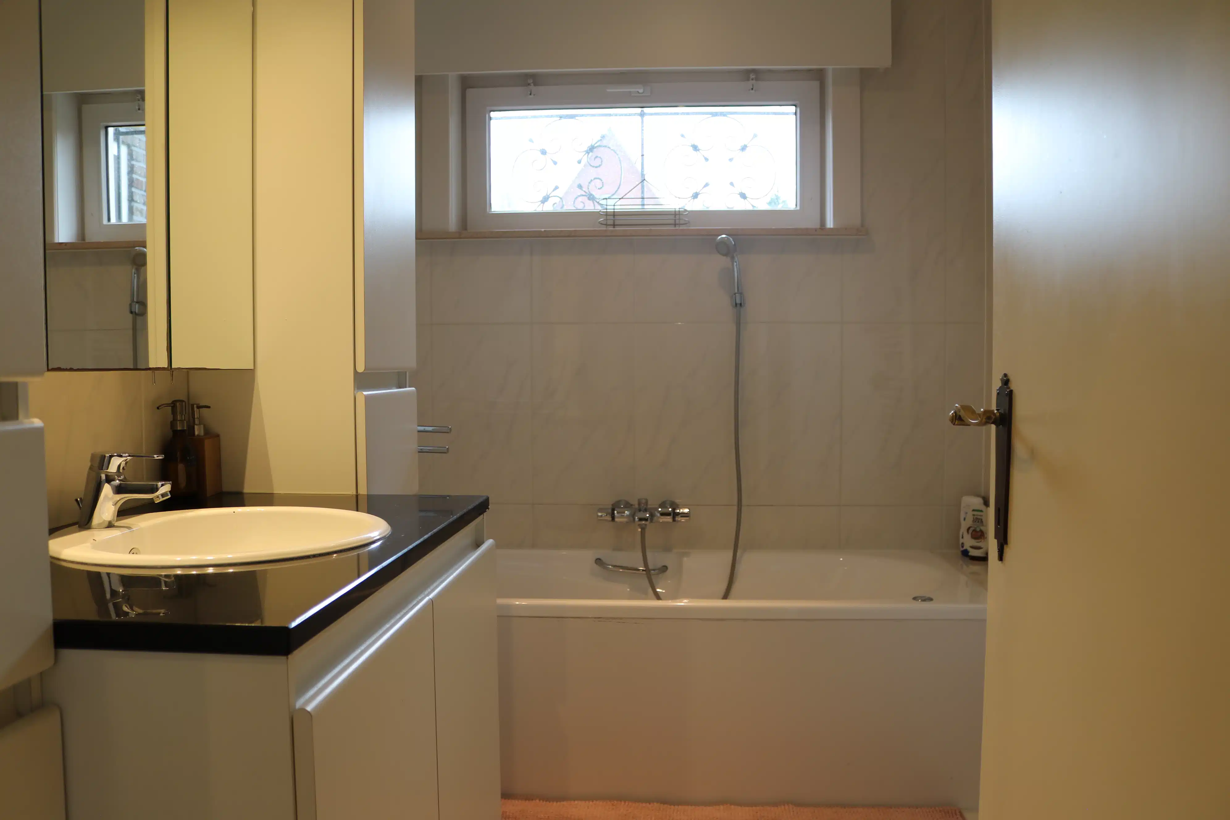 Grote woning met 5 slaapkamers in Dentergem foto 6