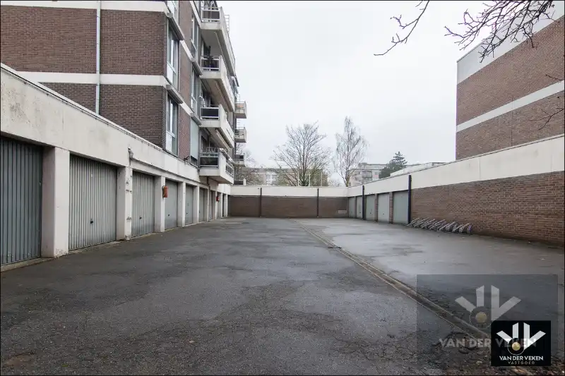 APPARTEMENT MET 3 SLPK - 102 m2 + terras - INCLUSIEF GARAGEBOX foto 13