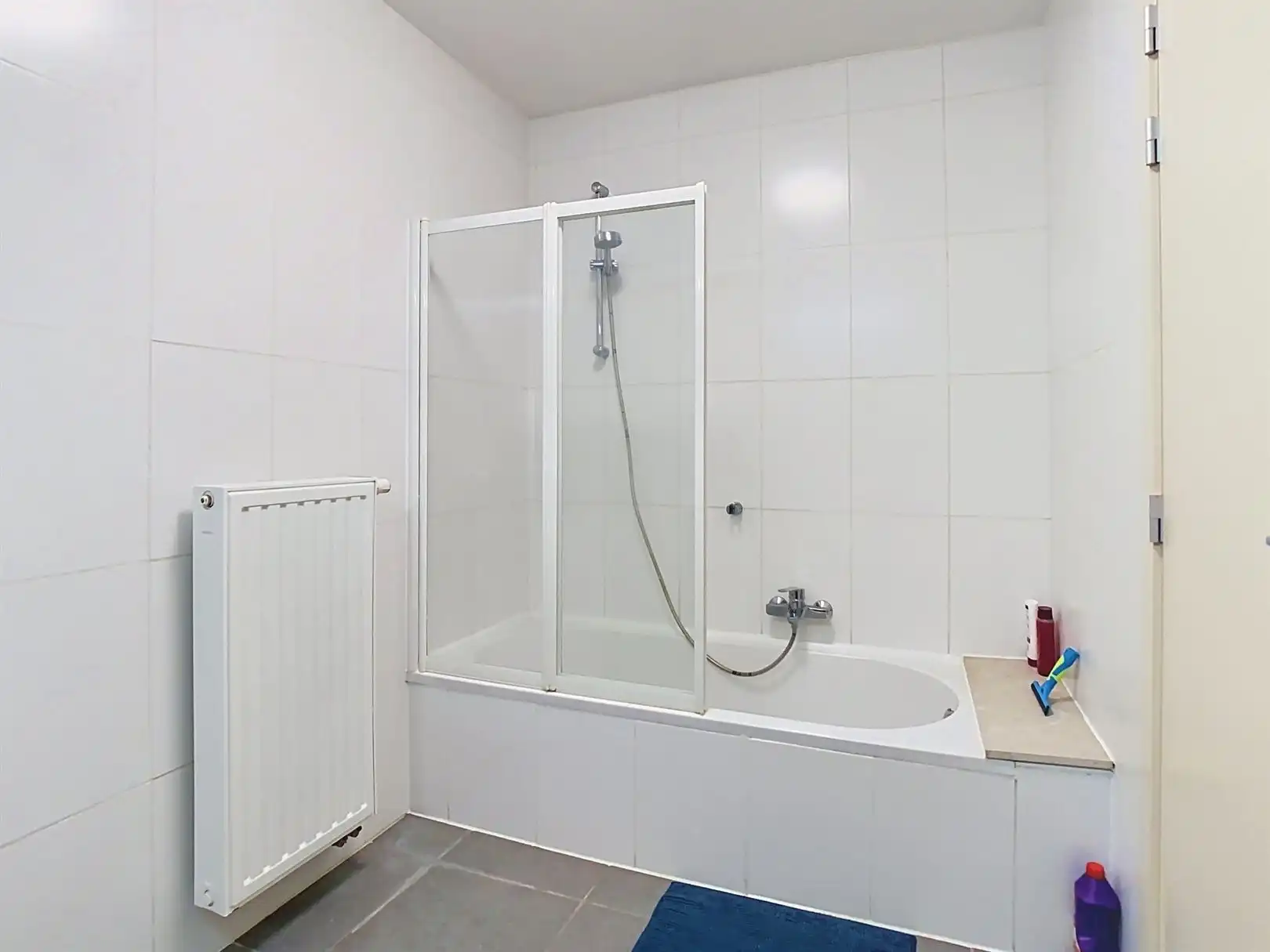 Ruim appartement met tuin en staanplaats foto 7