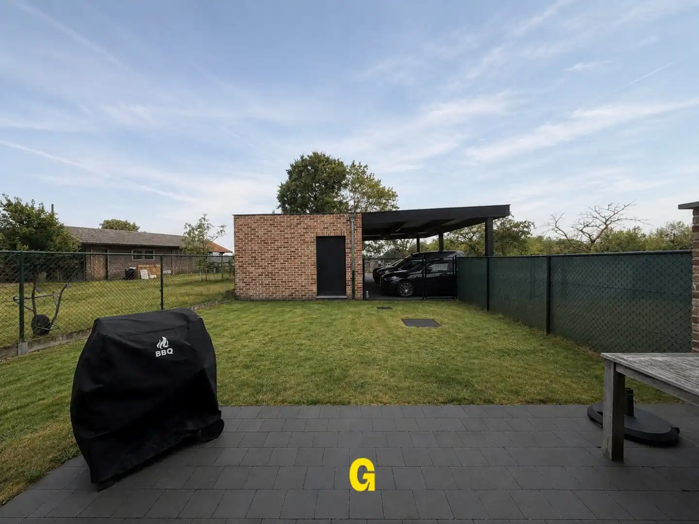 Knap afgewerkt gelijkvloersappartement met 2 slaapkamers, ruim terras en tuintje met tuinberging foto 20