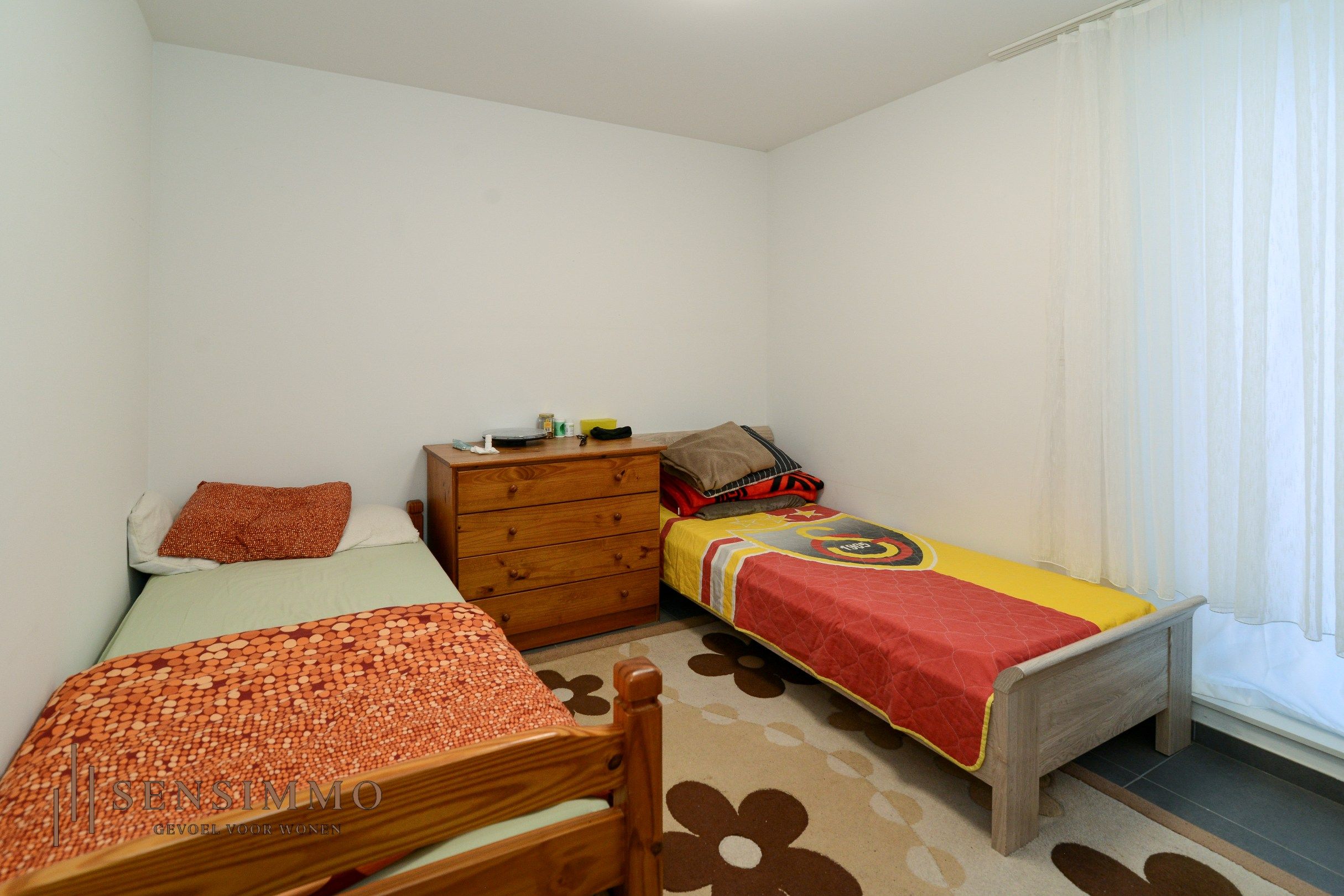 Tweeslaapkamer appartement met dubbel terras, parking en kelderberging foto 14