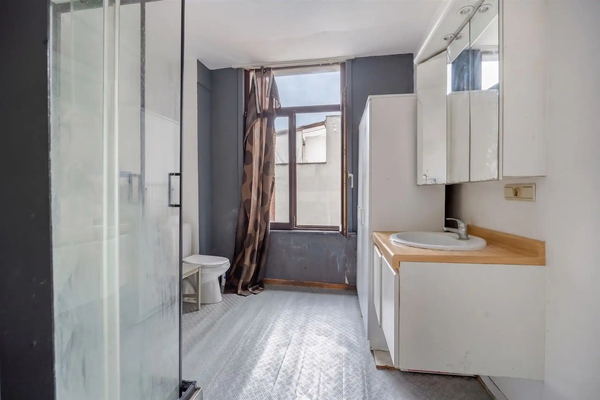 Ruime woning, momenteel ingericht als 4 studio's! foto 16