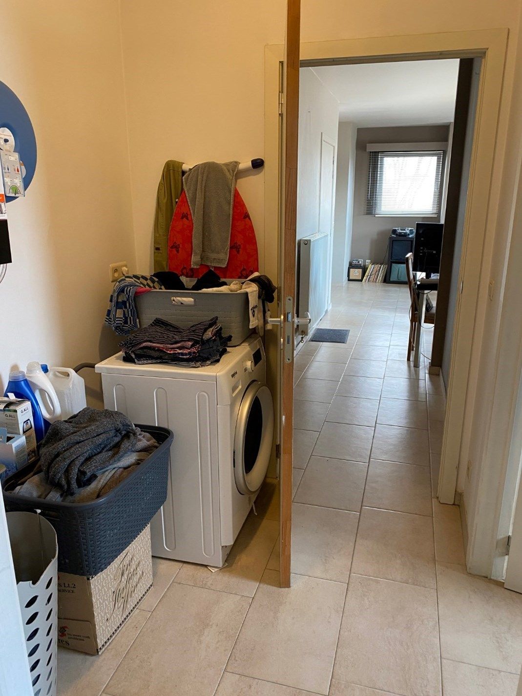 Eigentijds appartement met  autostaanplaats en kelder. Geen vaste kosten. foto 13