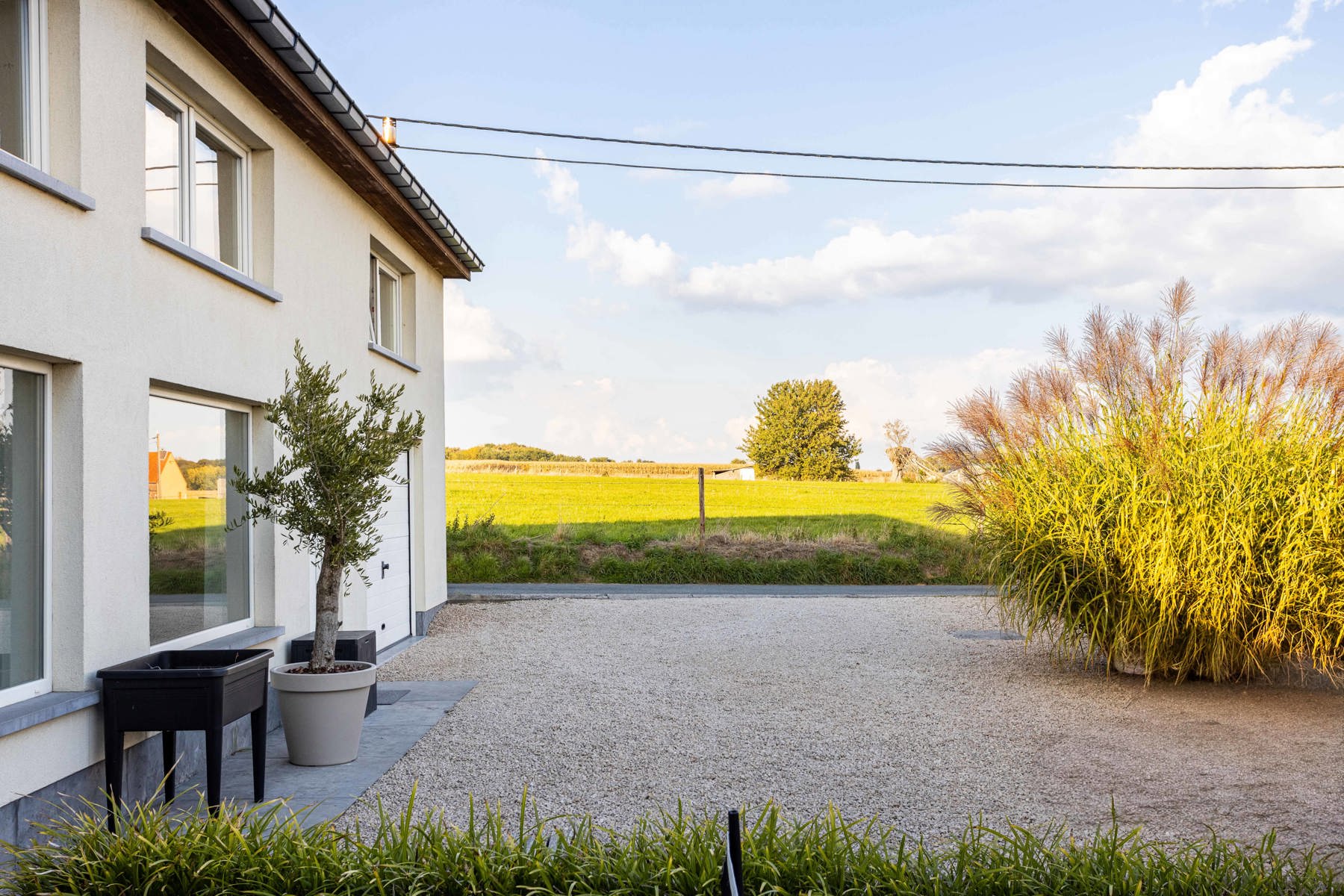 Ruime en lichtrijke woning in een rustige doodlopende straat foto 21