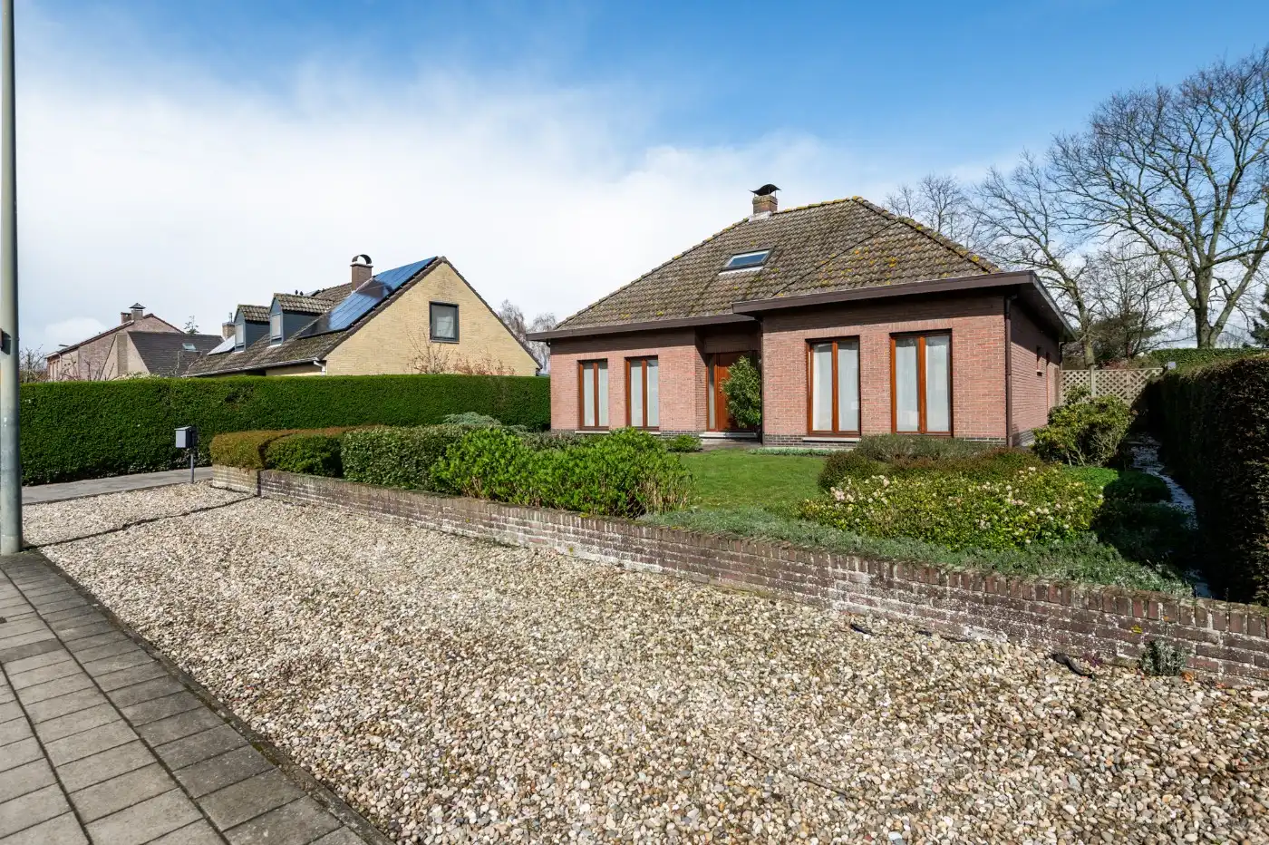 Instapklare, vrijstaande woning met 4 slpk., garage en grote tuin foto 34