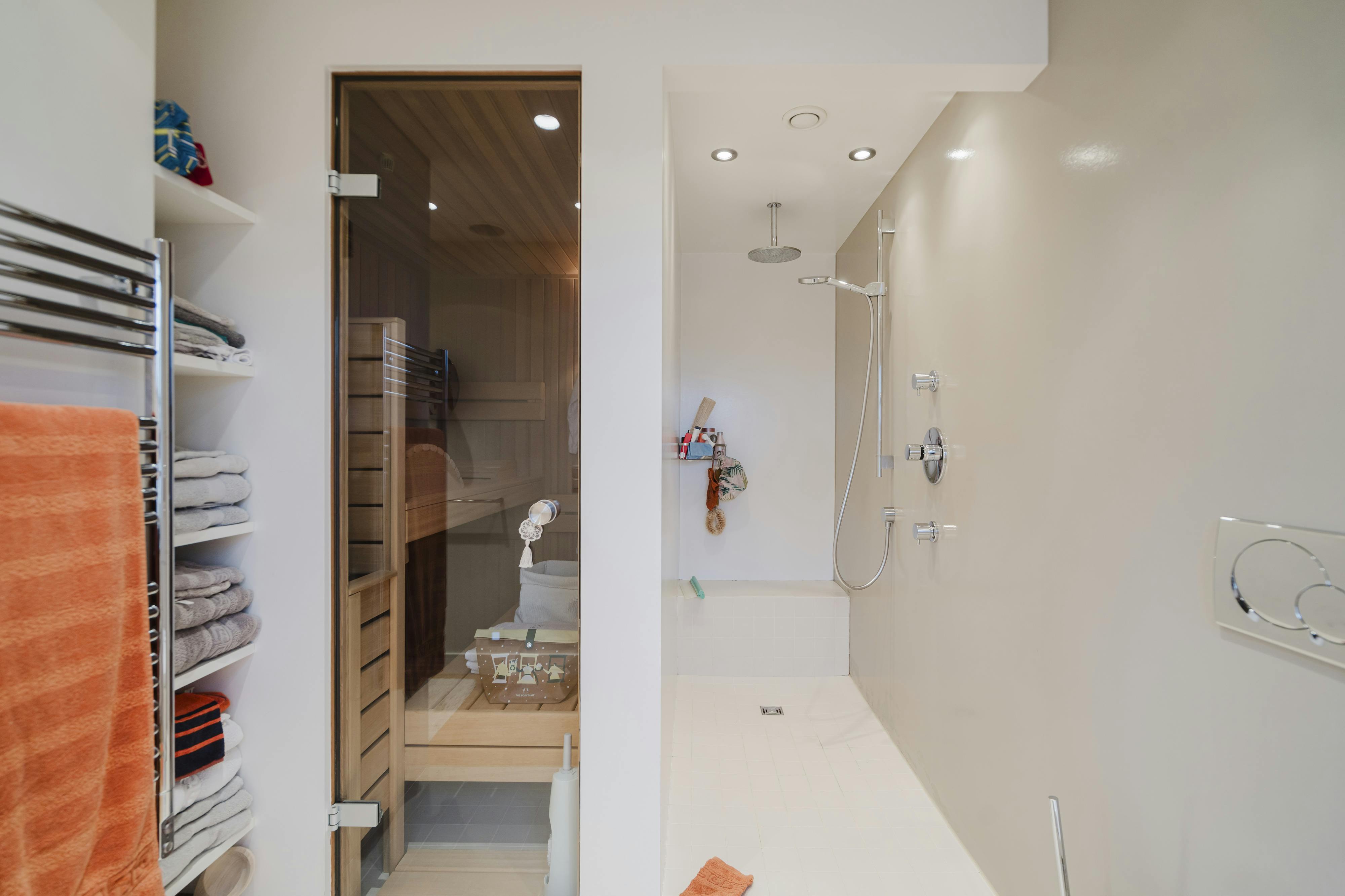 Karaktervolle, architecturale villa te koop in Wevelgem! foto 16