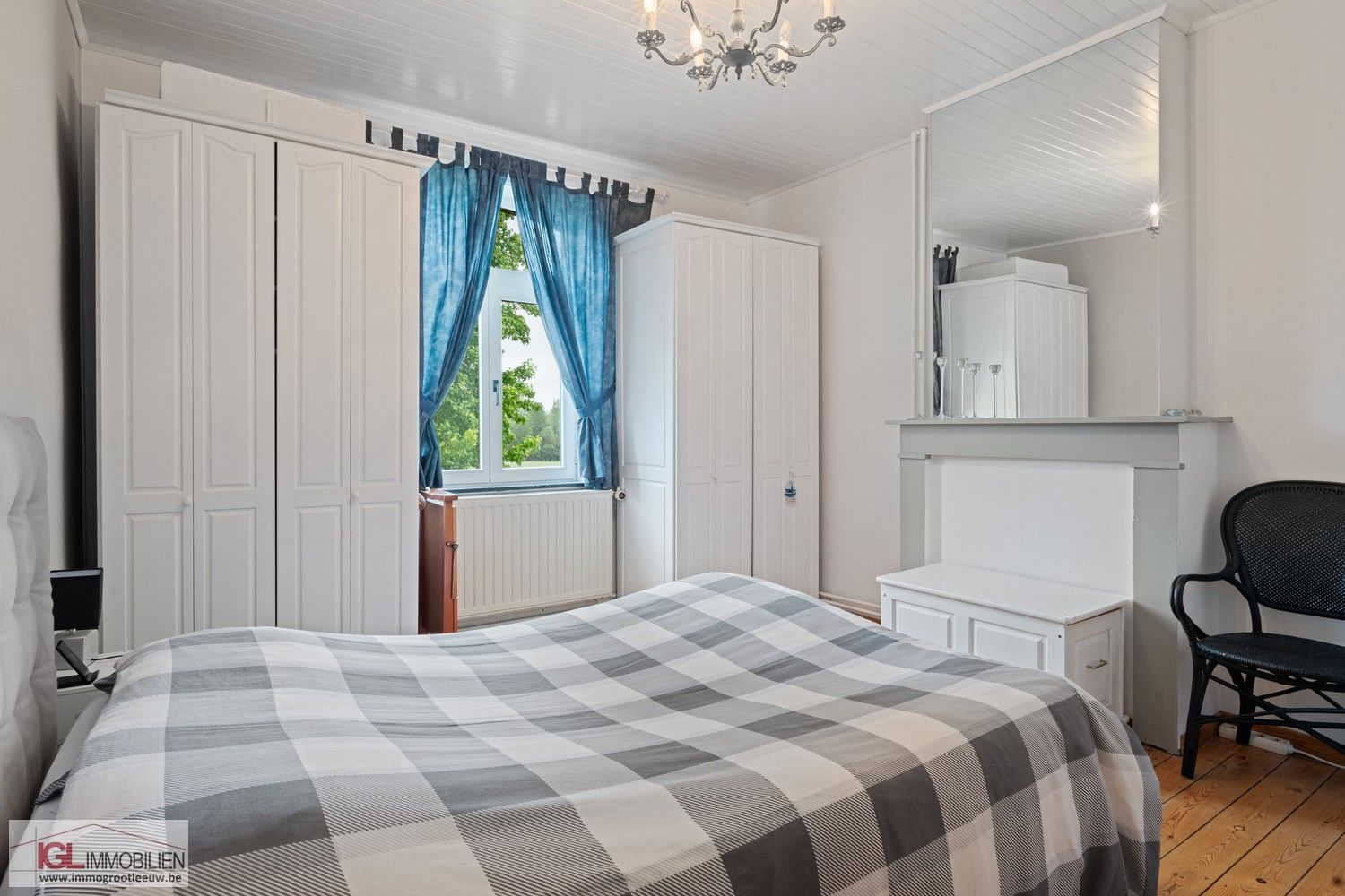 Prachtig gelegen alleenstaande woning op 14are met 4 slaapkamers & garage foto 9