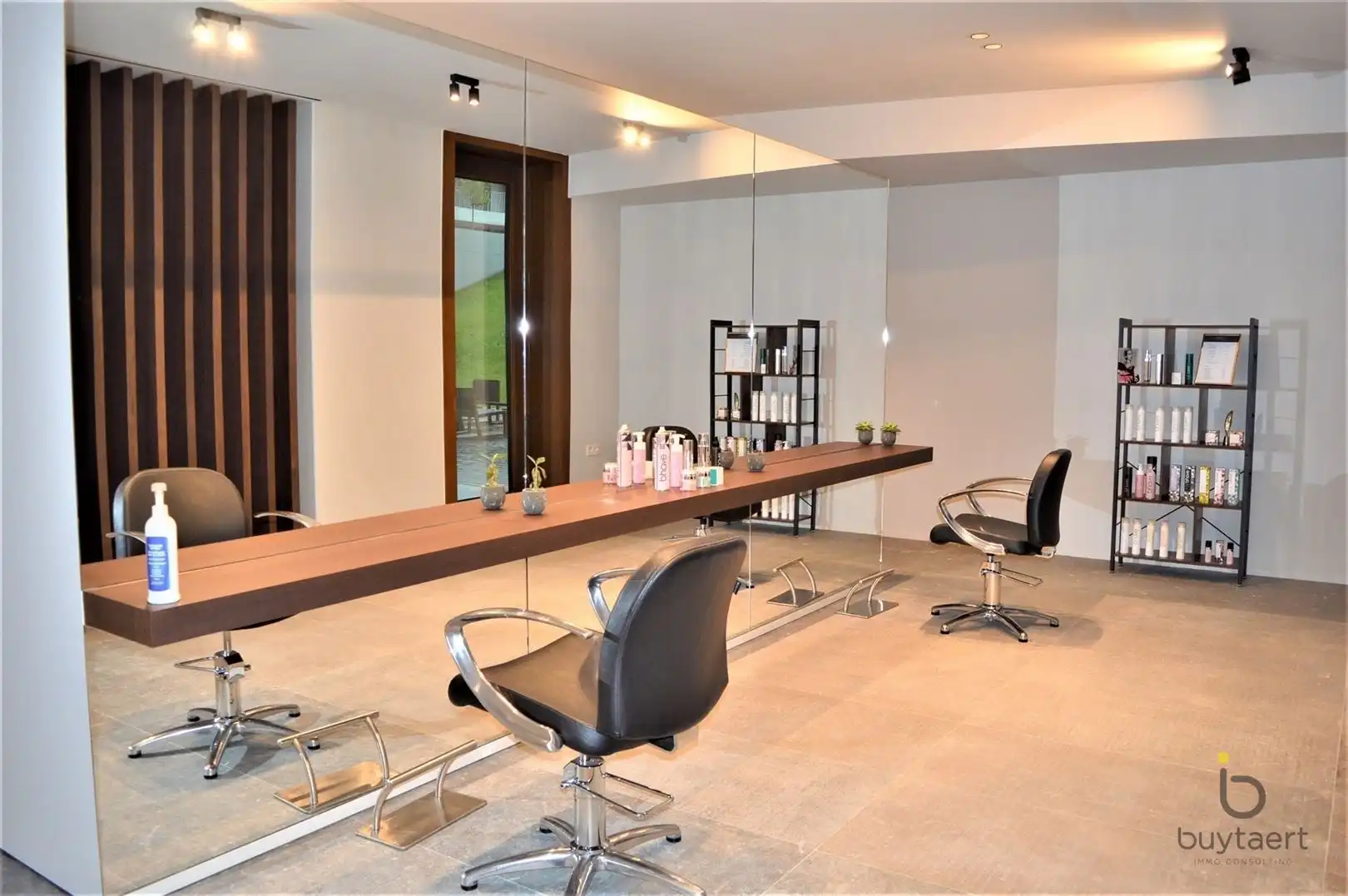 Nieuw gemuebelde assistentiewoning met veel comfort op het Nieuwe Zuid! foto 21
