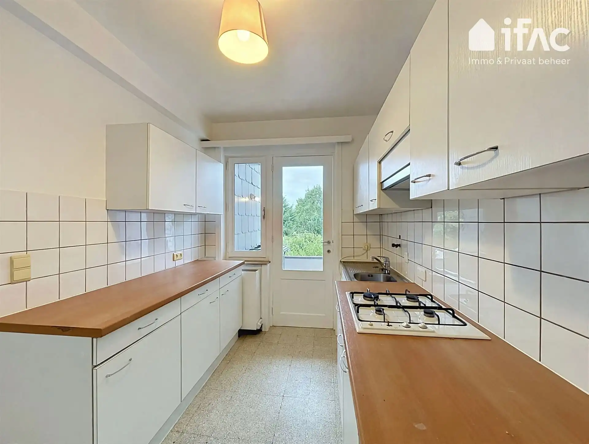 Gezellig appartement met staanplaats foto 5