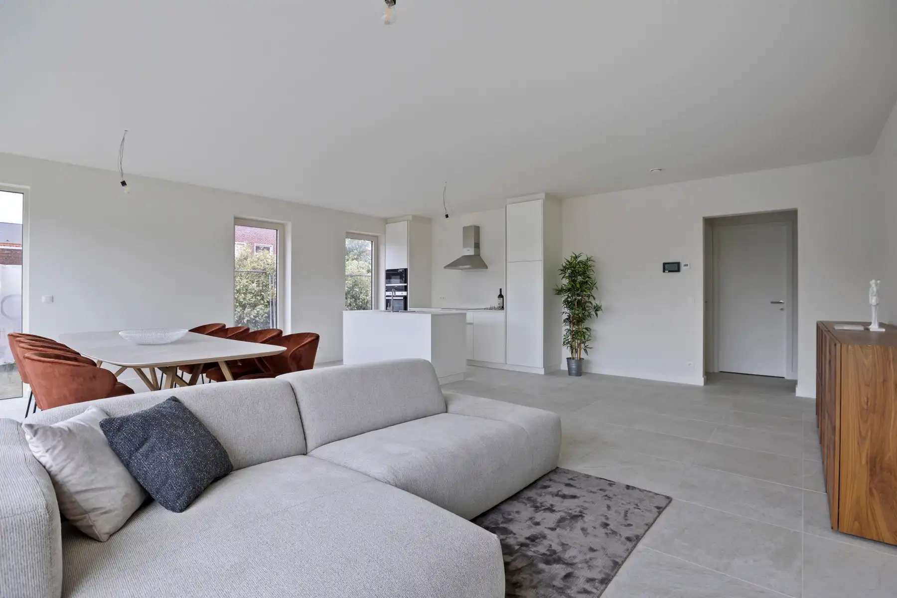 Uniek gelijkvloersapp. met veel lichtinval en private tuin! foto 6